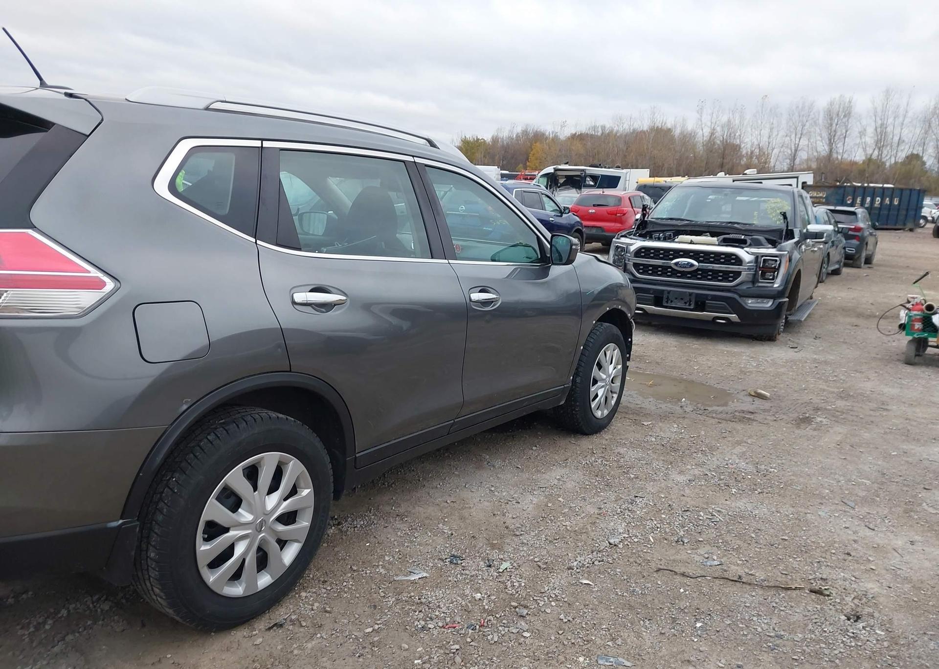 2016 NISSAN ROGUE