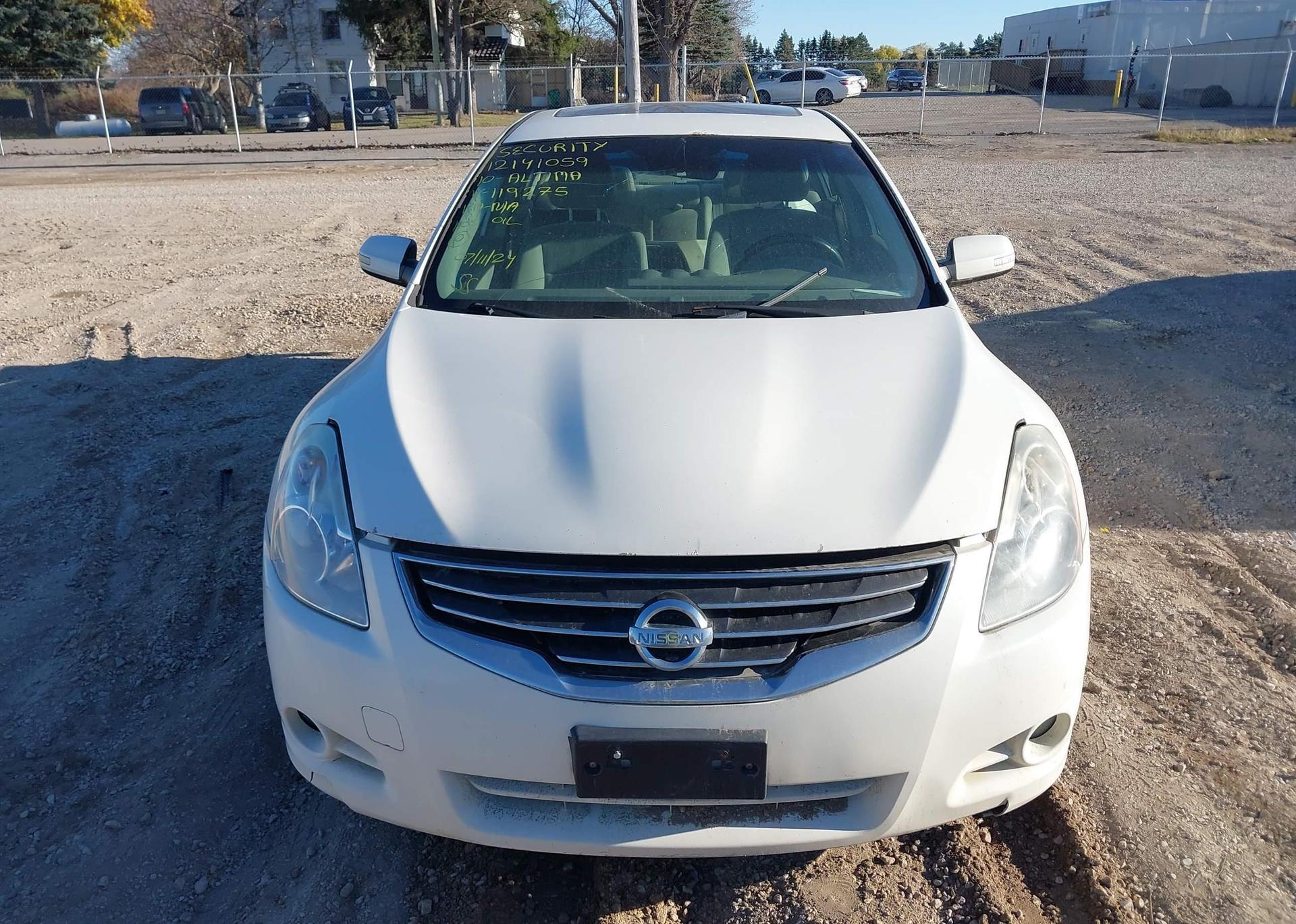 2010 NISSAN ALTIMA SR