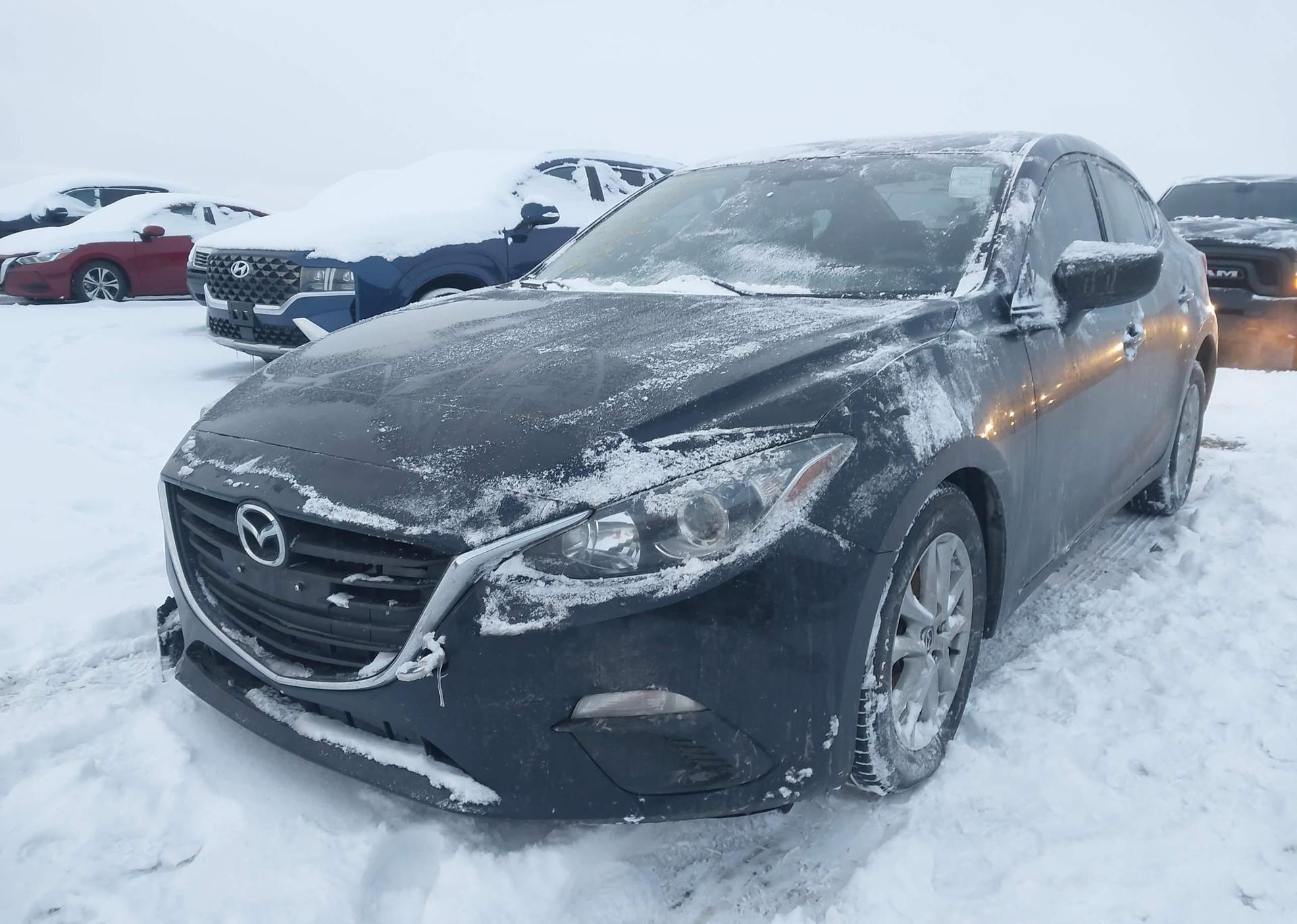 2015 MAZDA MAZDA3