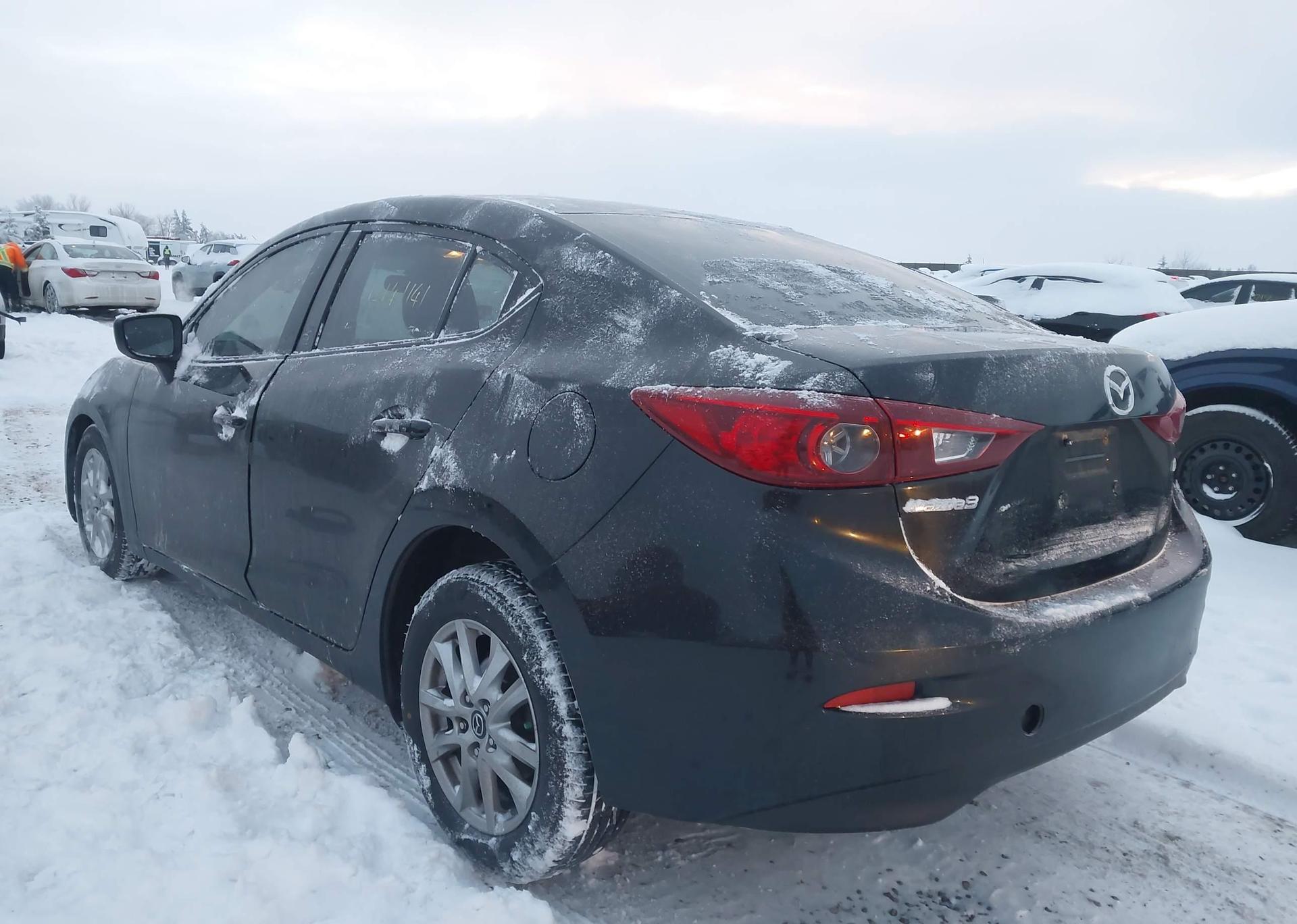 2015 MAZDA MAZDA3