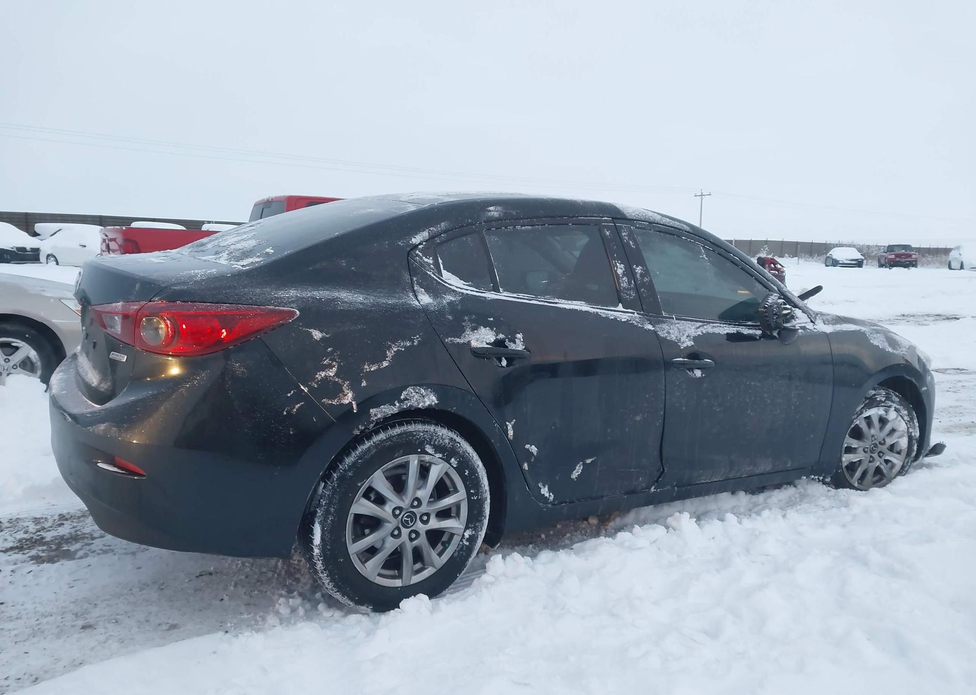 2015 MAZDA MAZDA3