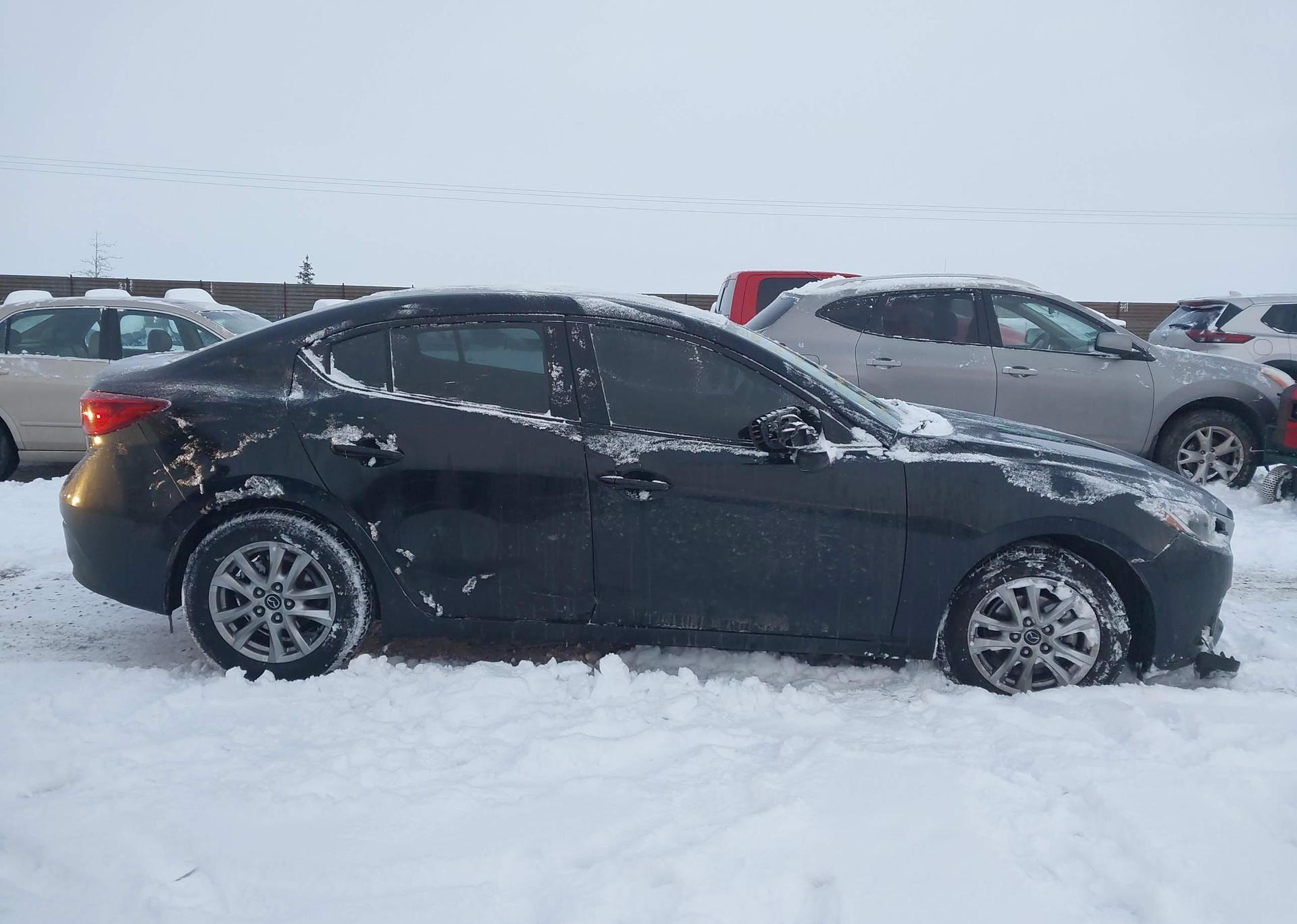 2015 MAZDA MAZDA3