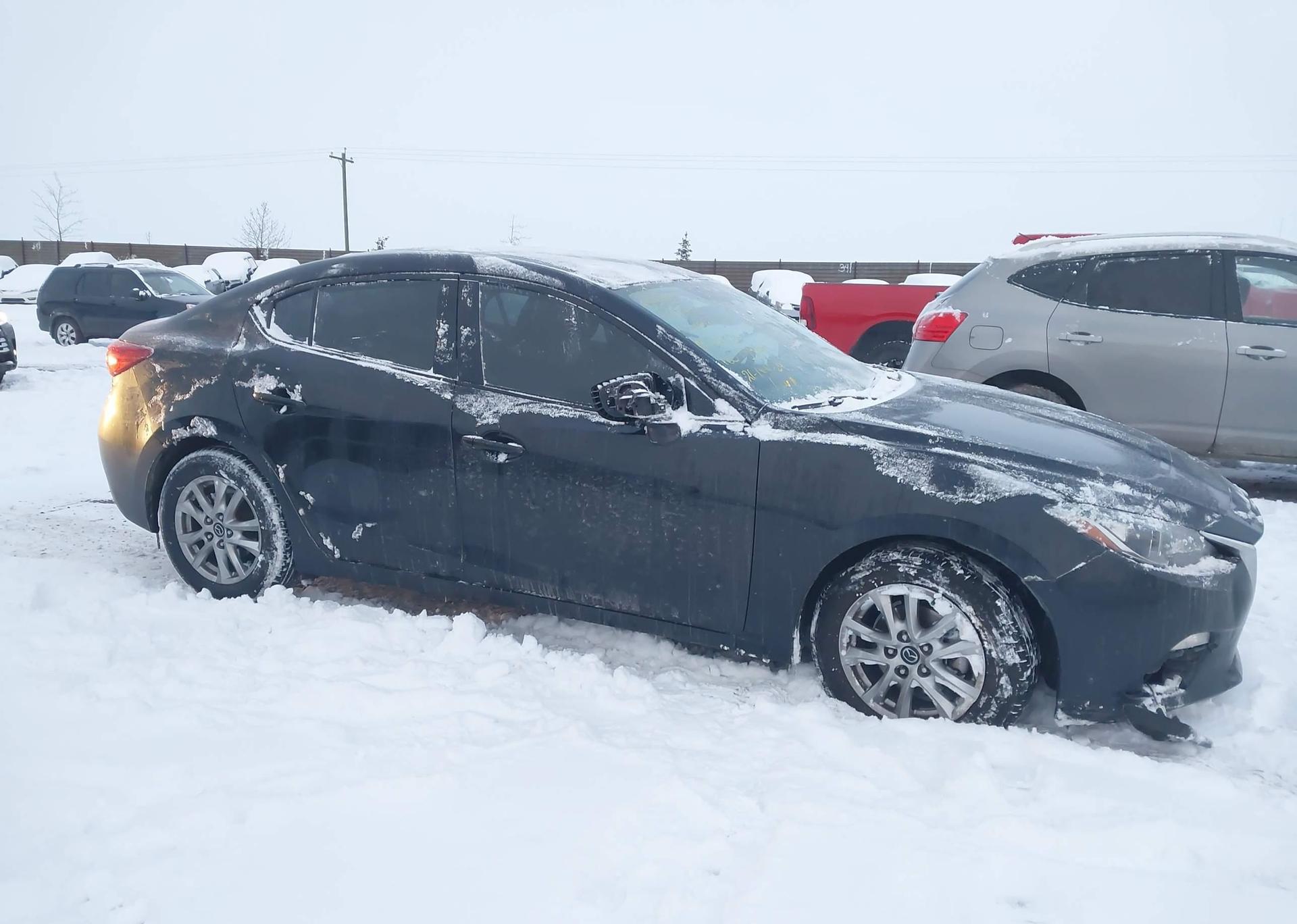 2015 MAZDA MAZDA3