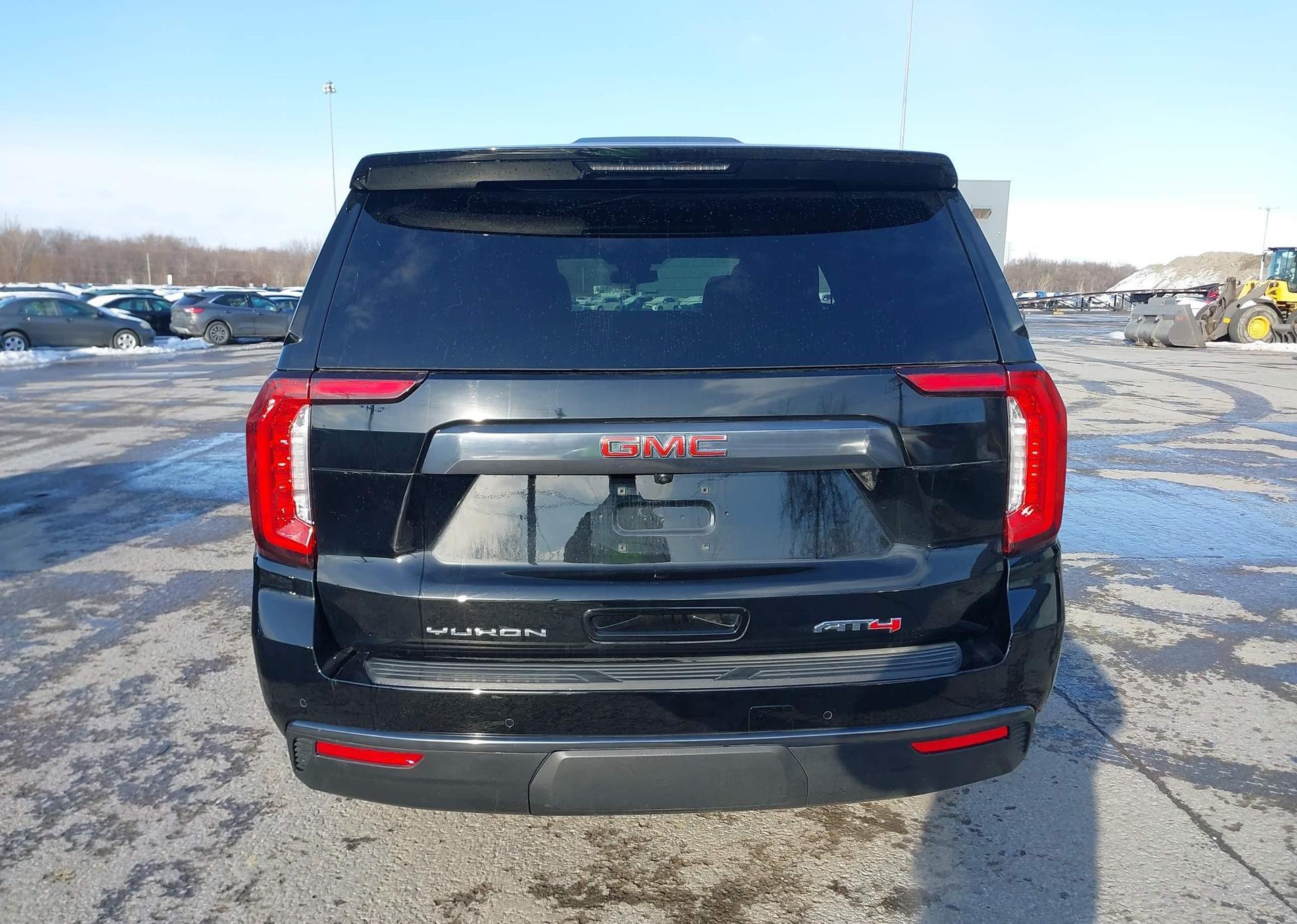 2023 GMC YUKON XL K1500 AT4