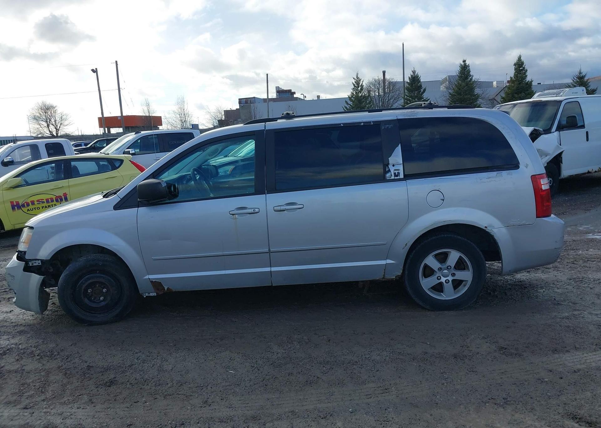 2010 DODGE GRAND CARAVAN SE