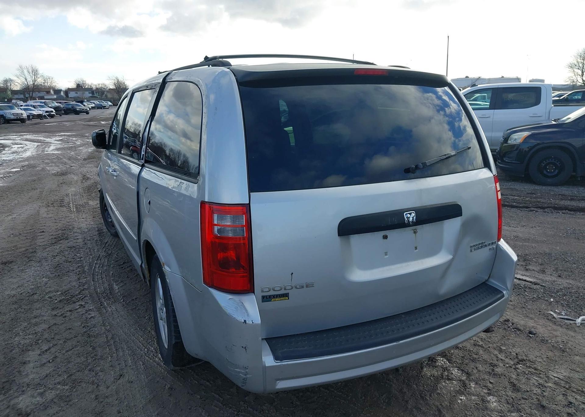 2010 DODGE GRAND CARAVAN SE