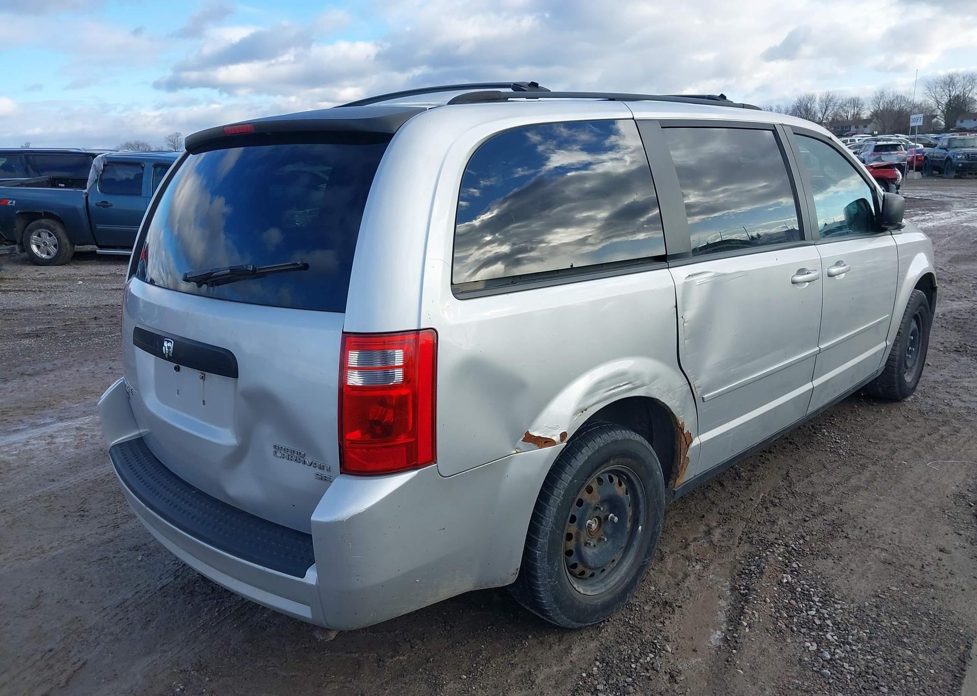 2010 DODGE GRAND CARAVAN SE