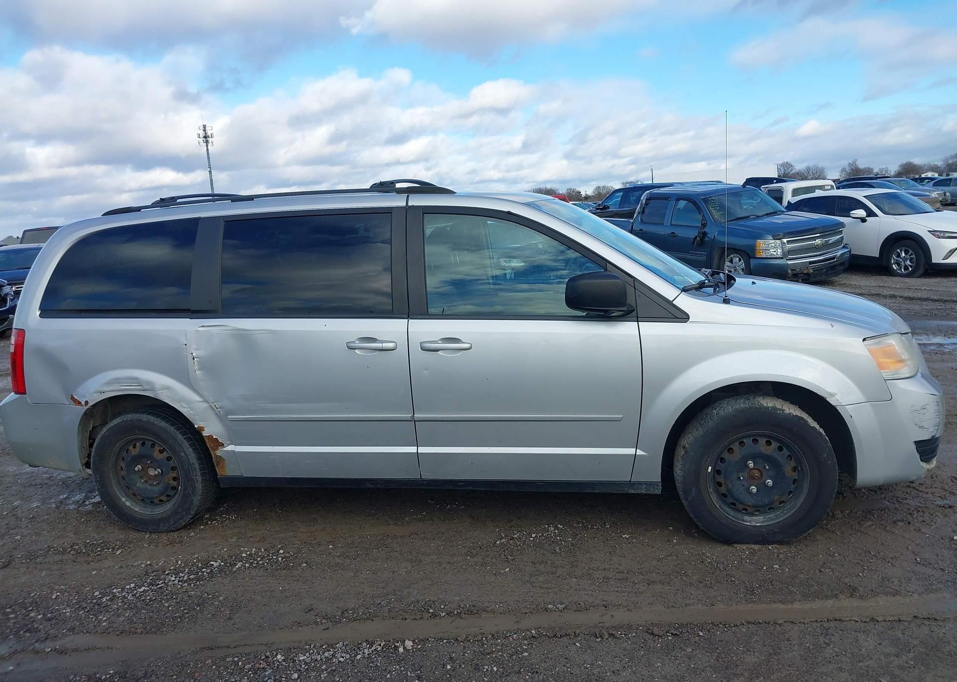 2010 DODGE GRAND CARAVAN SE