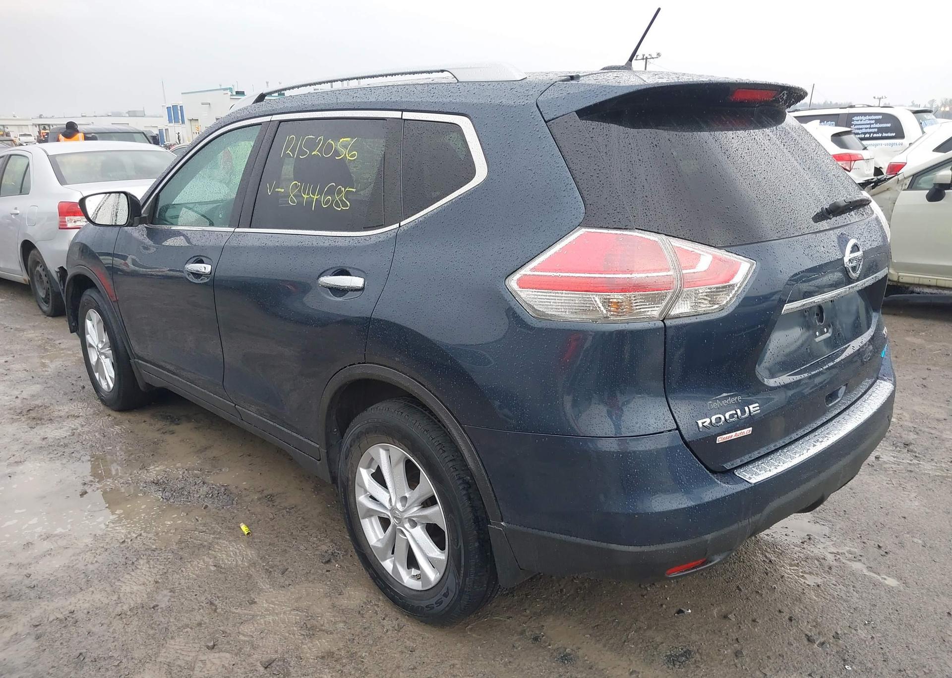 2015 NISSAN ROGUE