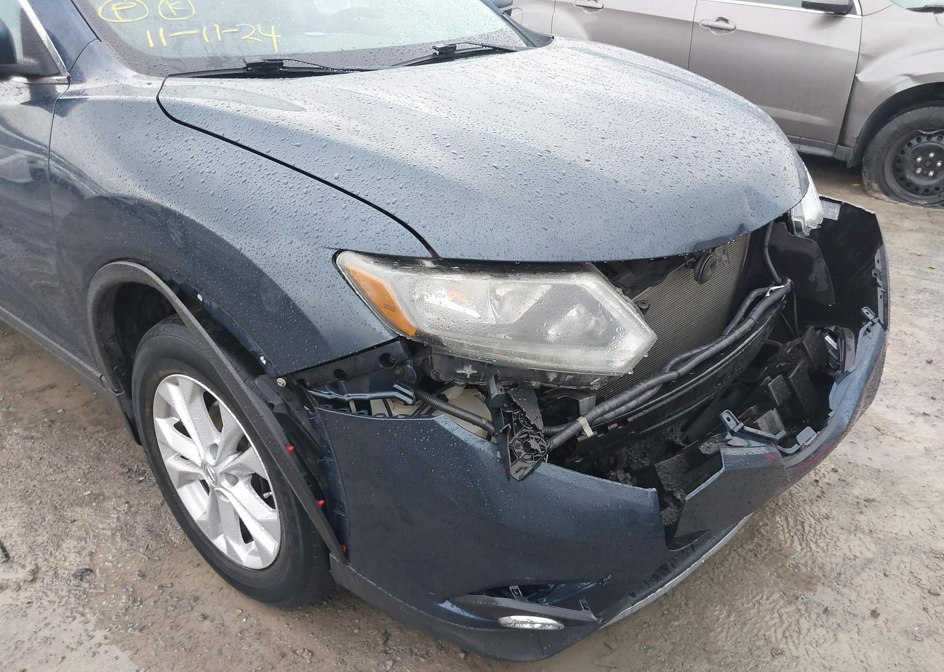 2015 NISSAN ROGUE