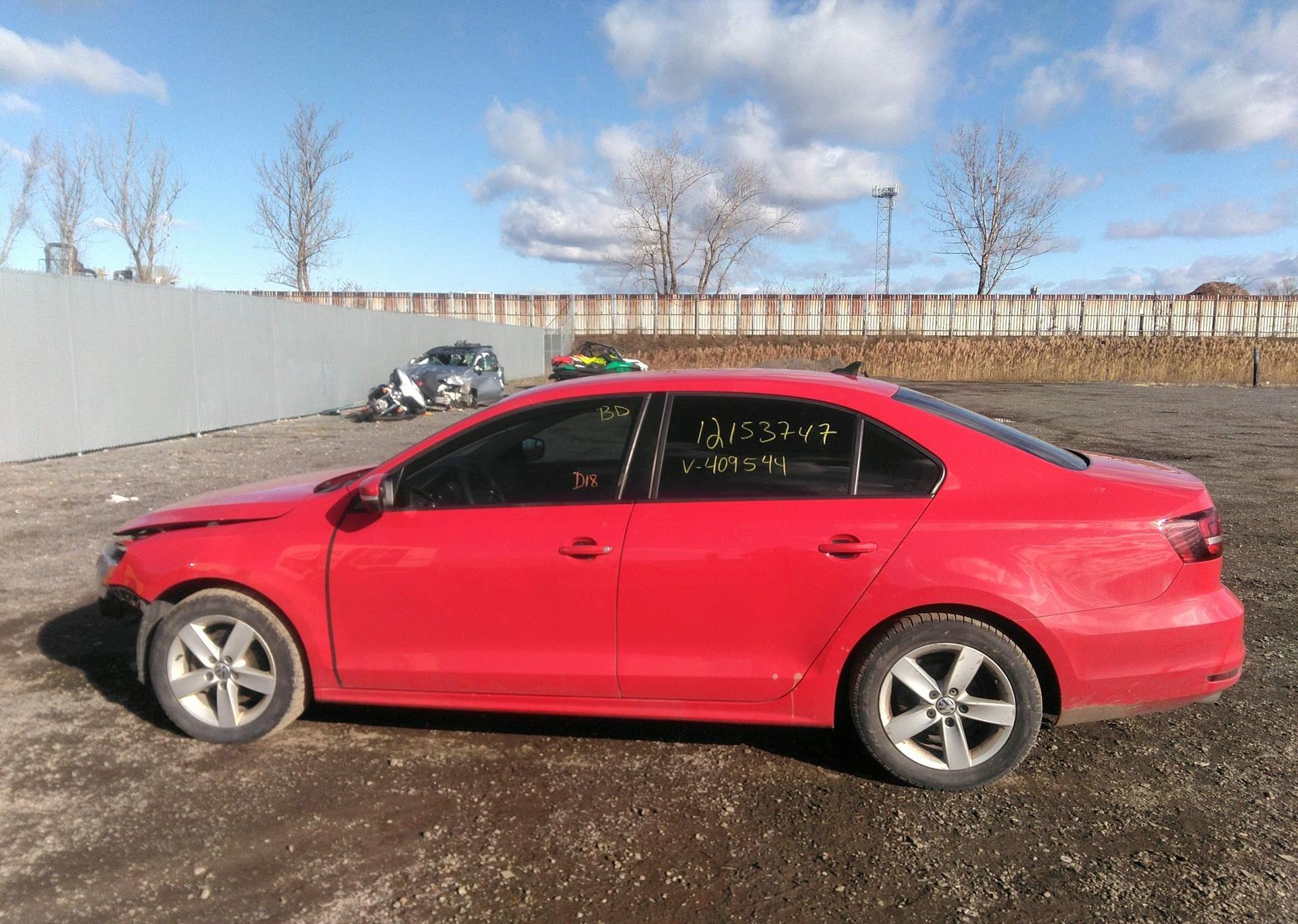 2016 VOLKSWAGEN JETTA