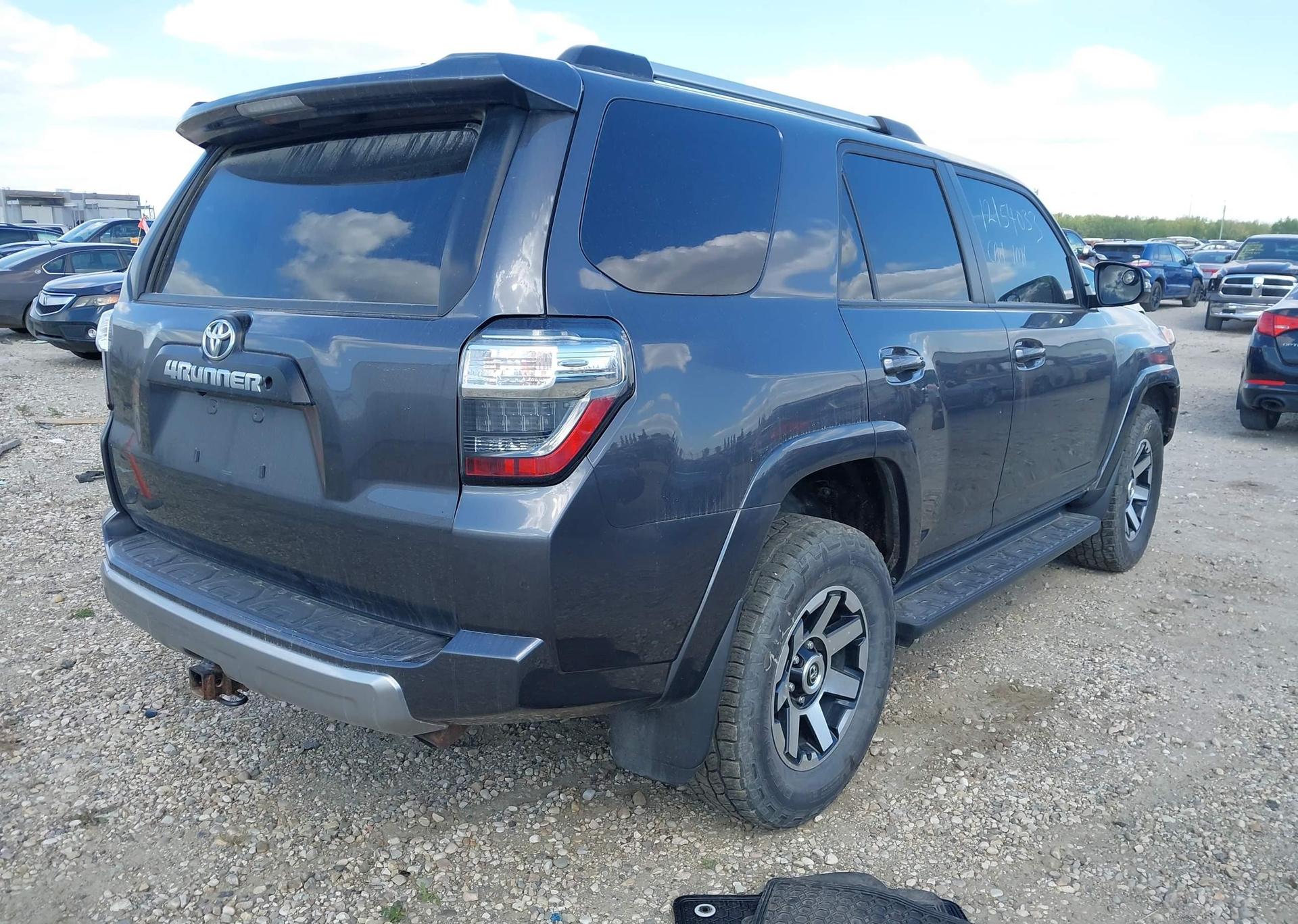 2017 TOYOTA 4RUNNER SR5 PREM