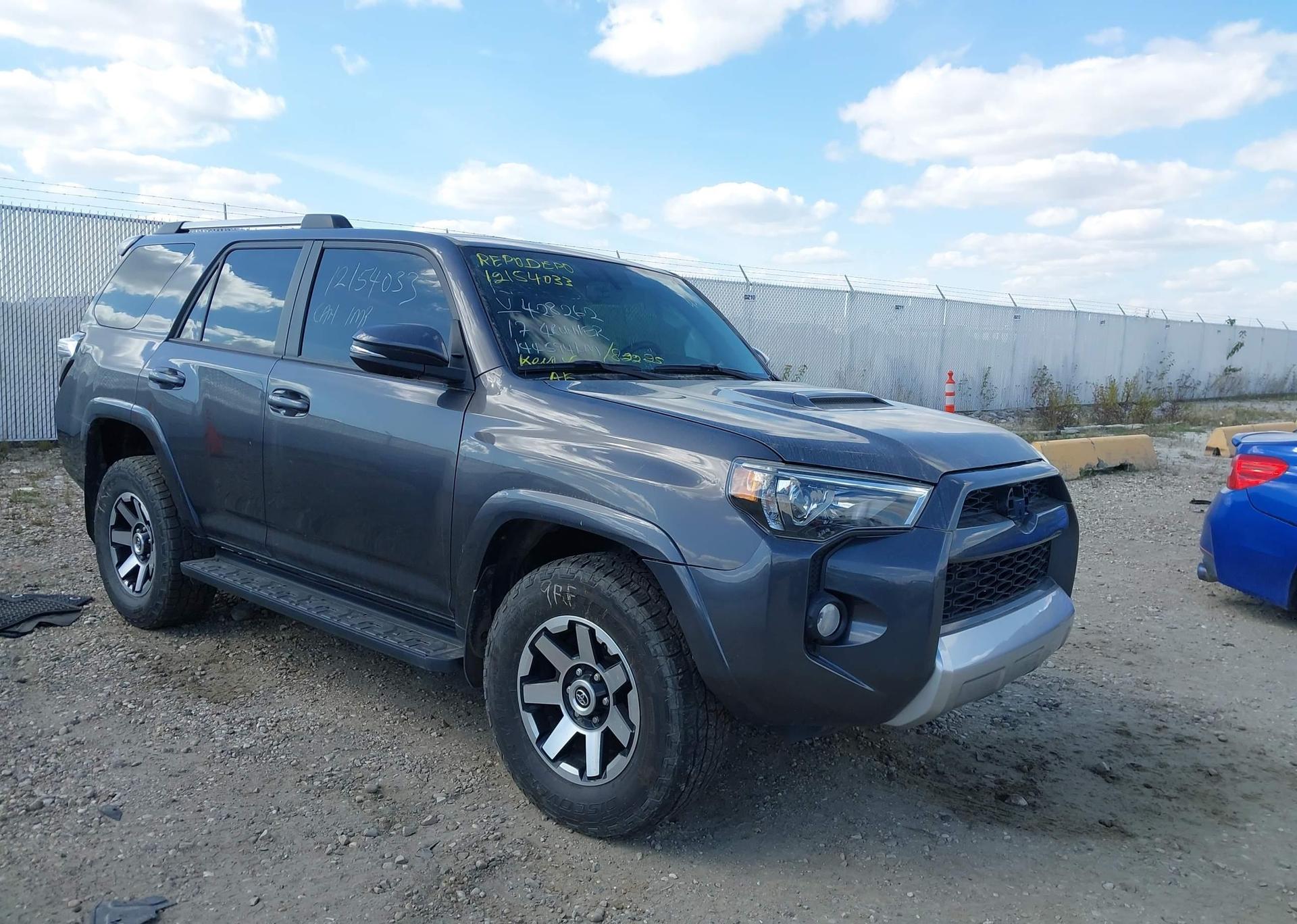 2017 TOYOTA 4RUNNER SR5 PREM