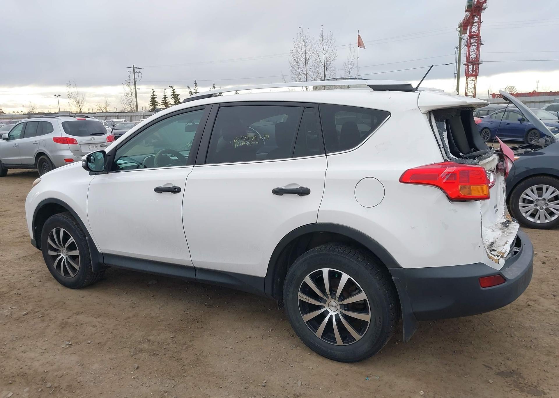 2013 TOYOTA RAV4 LE