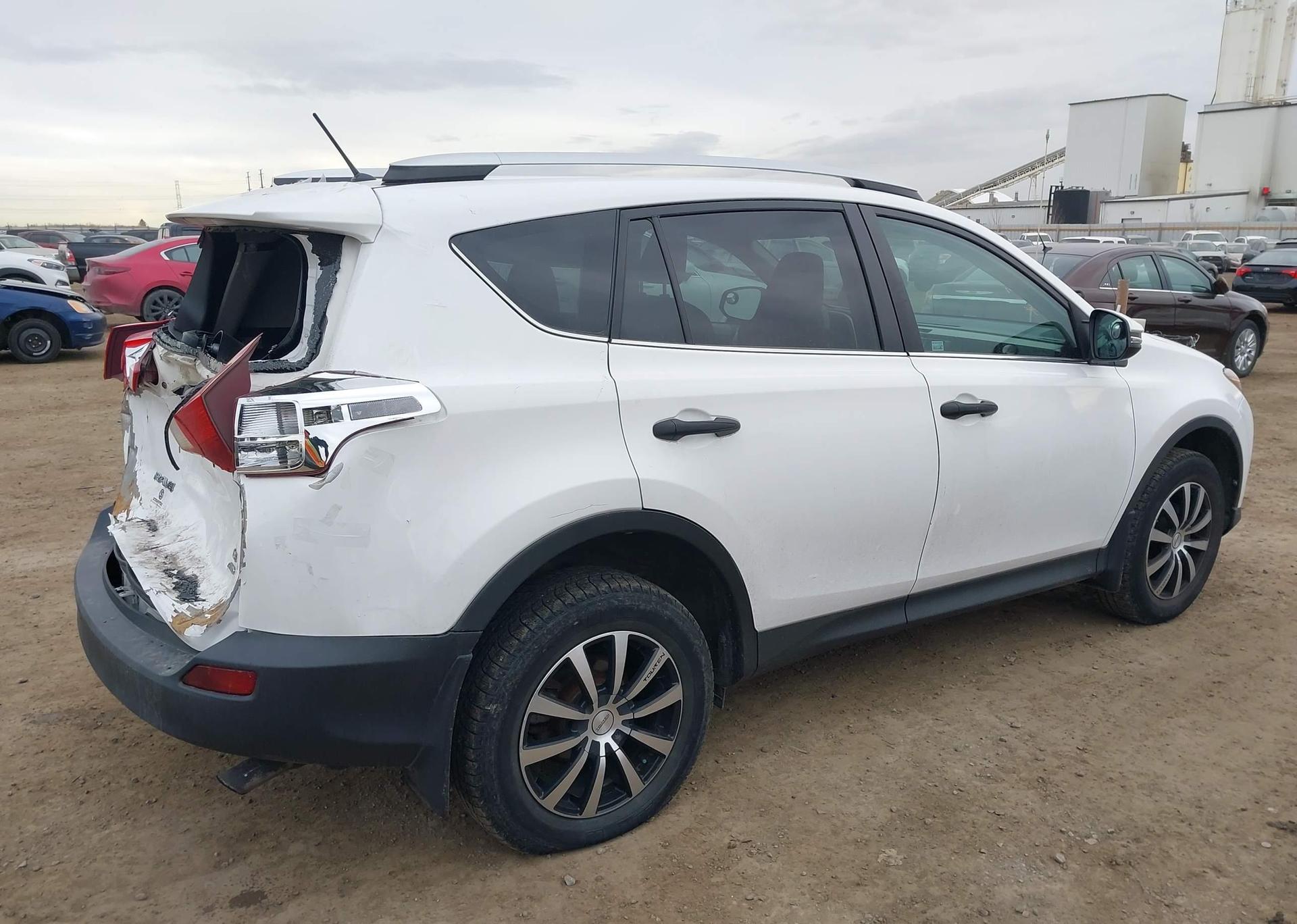 2013 TOYOTA RAV4 LE