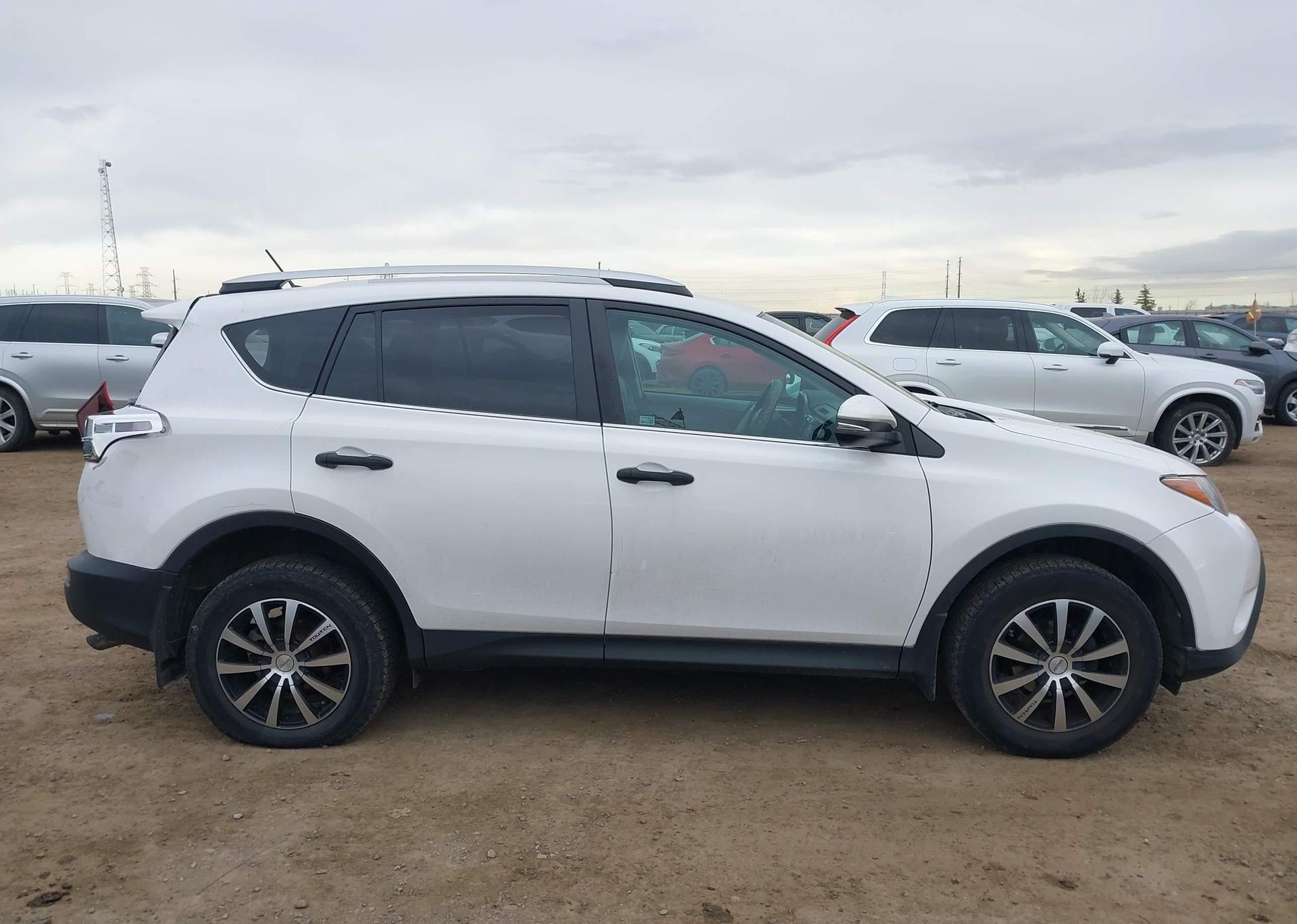 2013 TOYOTA RAV4 LE