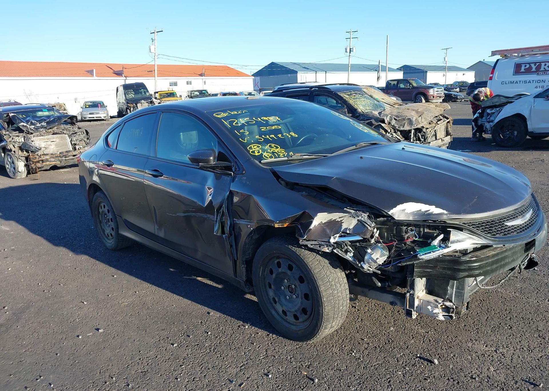 2015 CHRYSLER 200