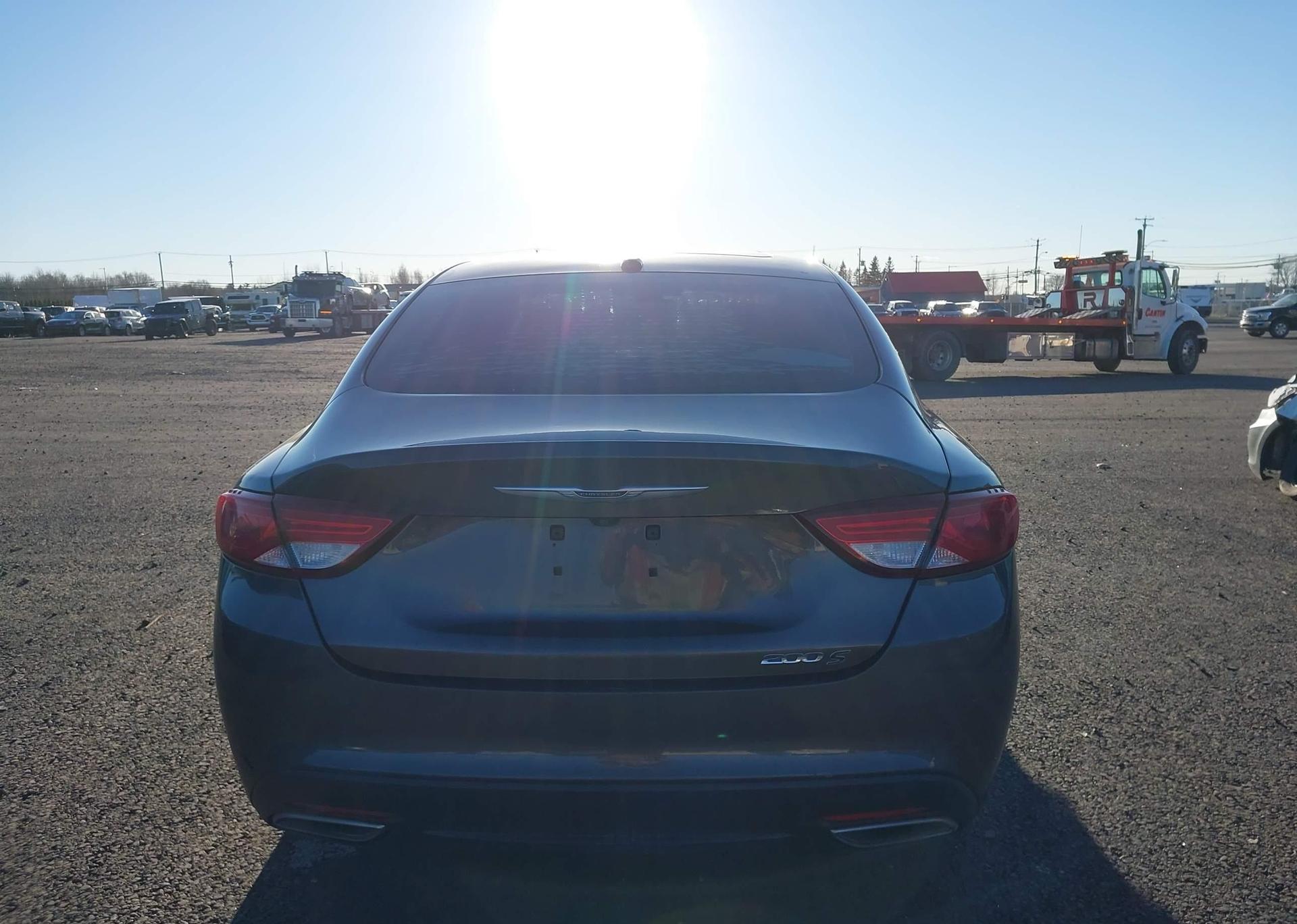 2015 CHRYSLER 200