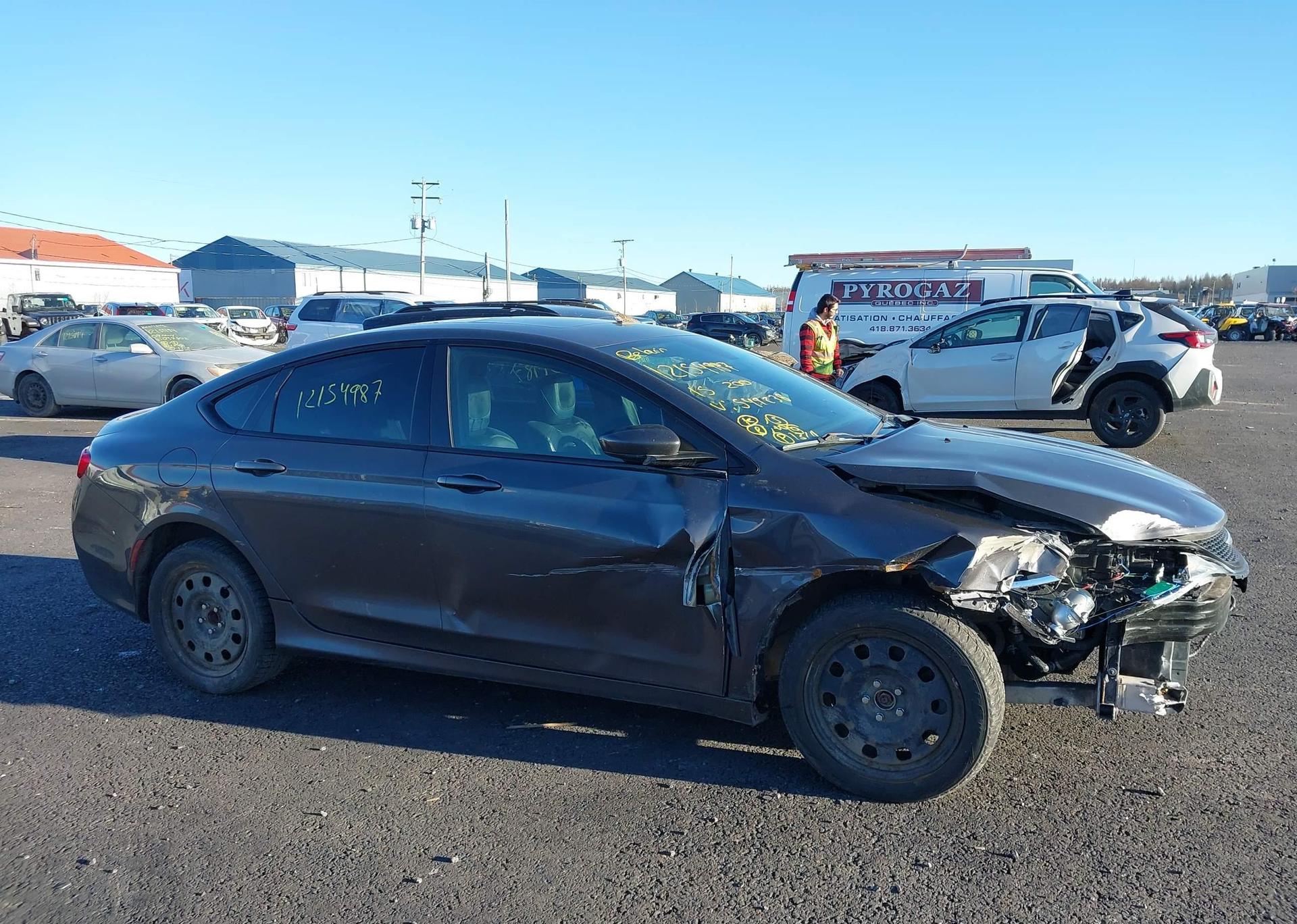 2015 CHRYSLER 200
