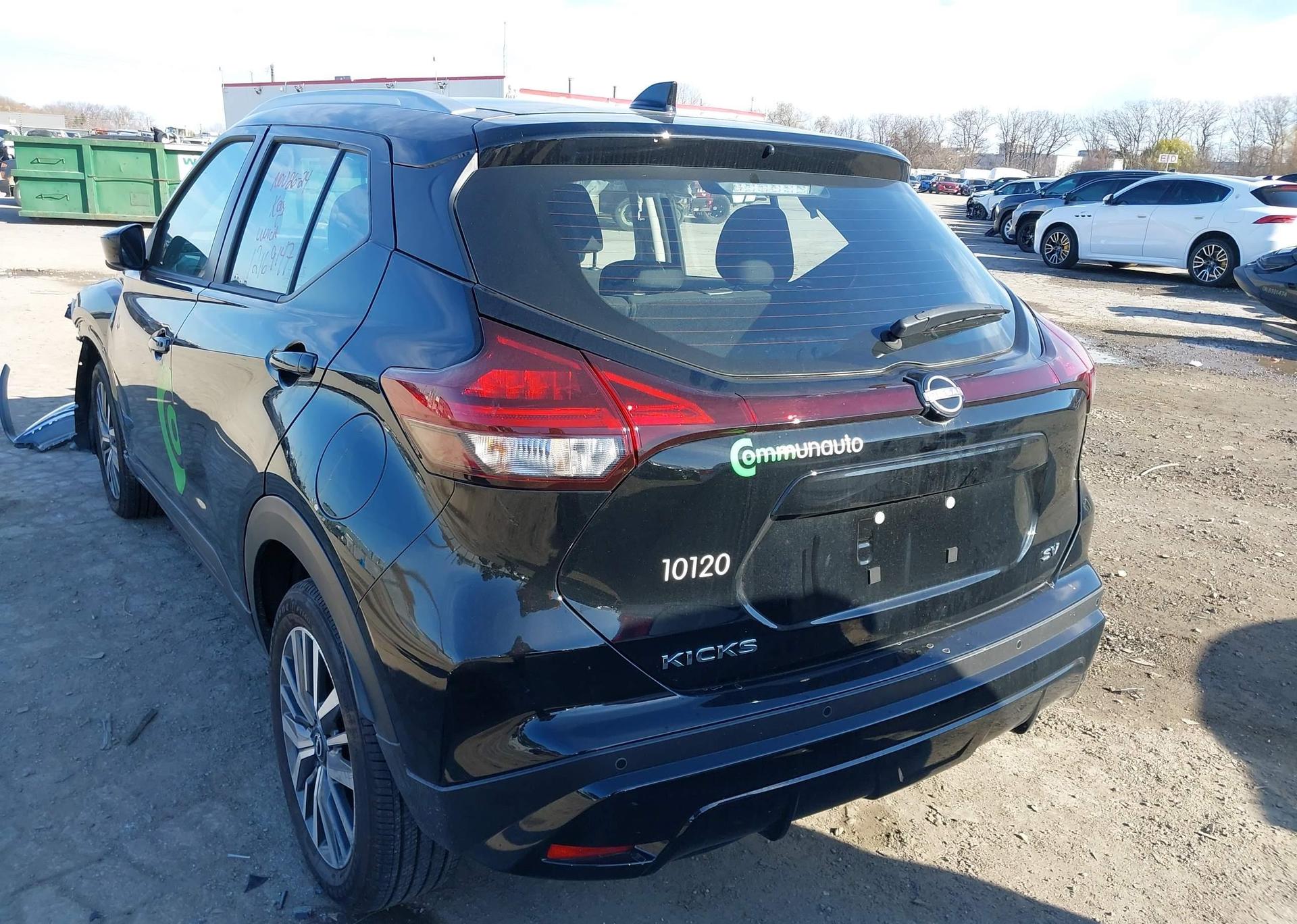 2024 NISSAN KICKS