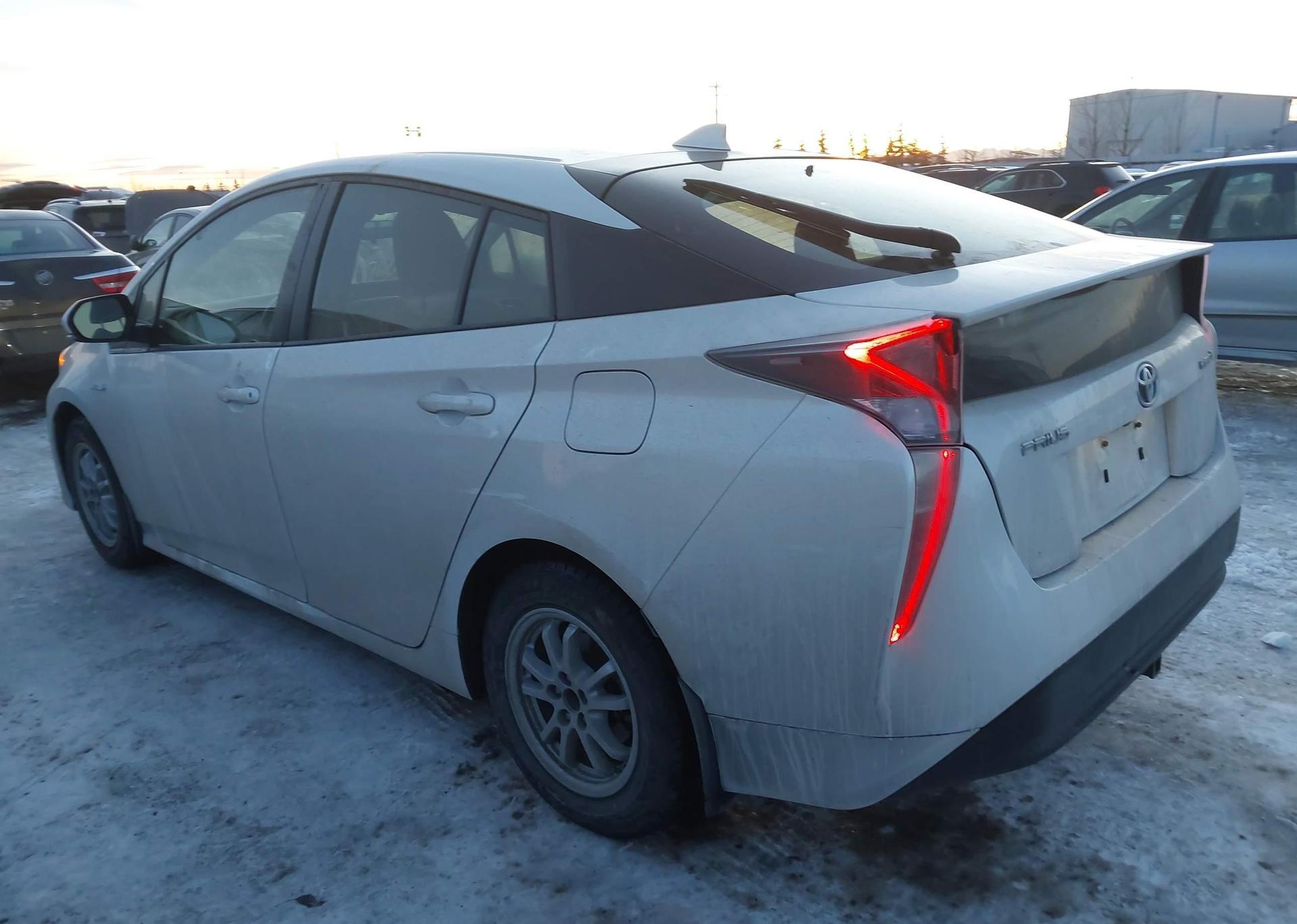 2018 TOYOTA PRIUS