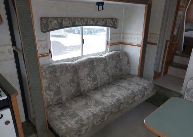 2002 HEARTLAND RV