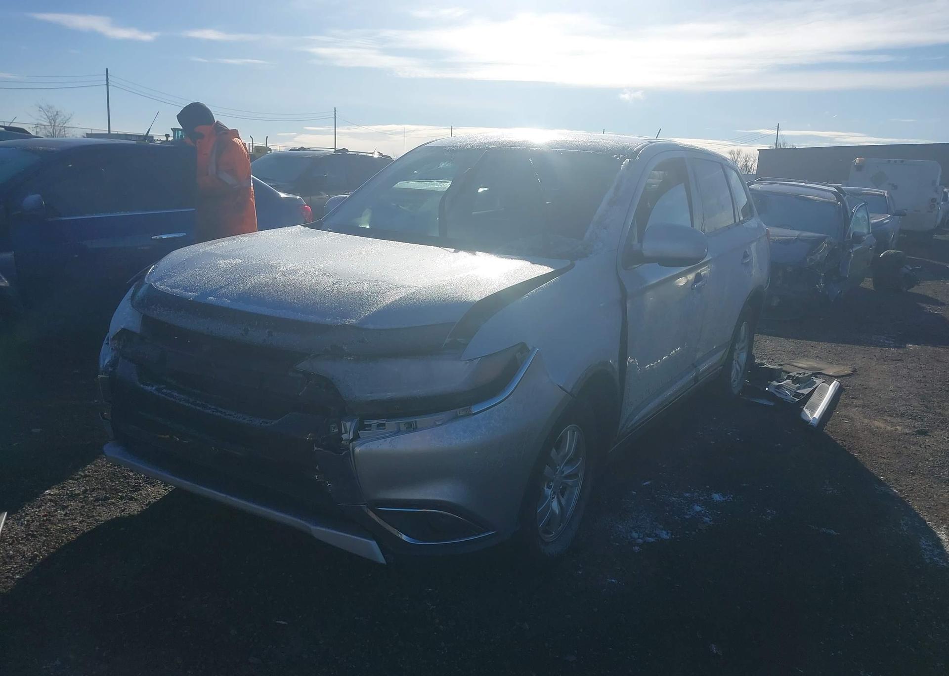 2016 MITSUBISHI outlander