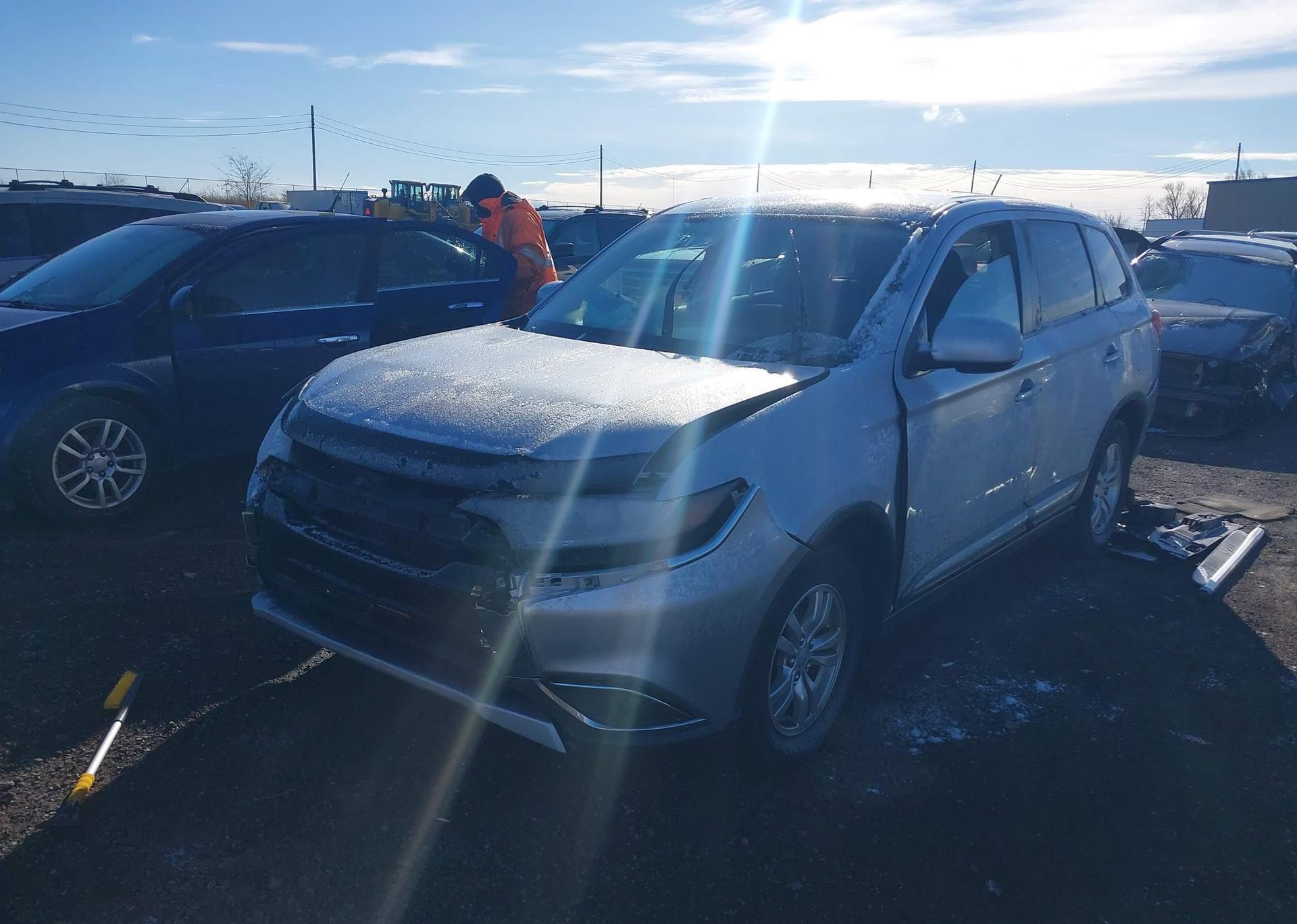 2016 MITSUBISHI outlander