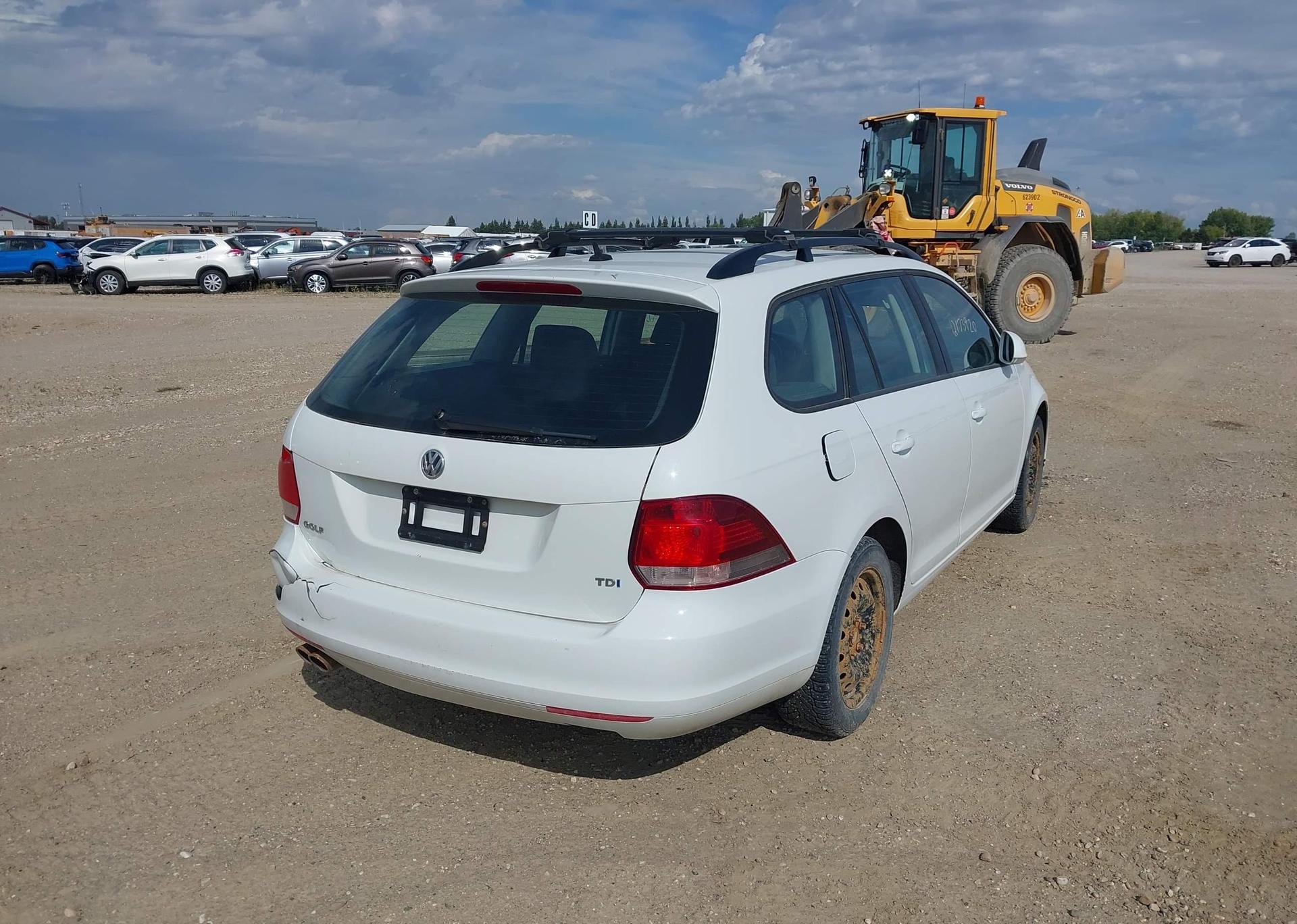2014 VOLKSWAGEN GOLF WAGON