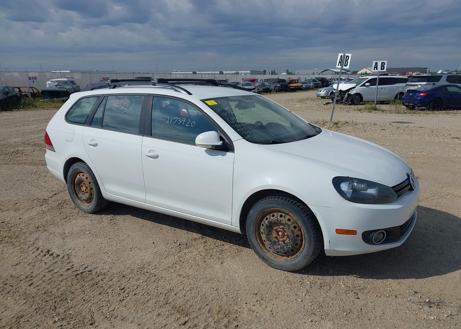 2014 VOLKSWAGEN GOLF WAGON