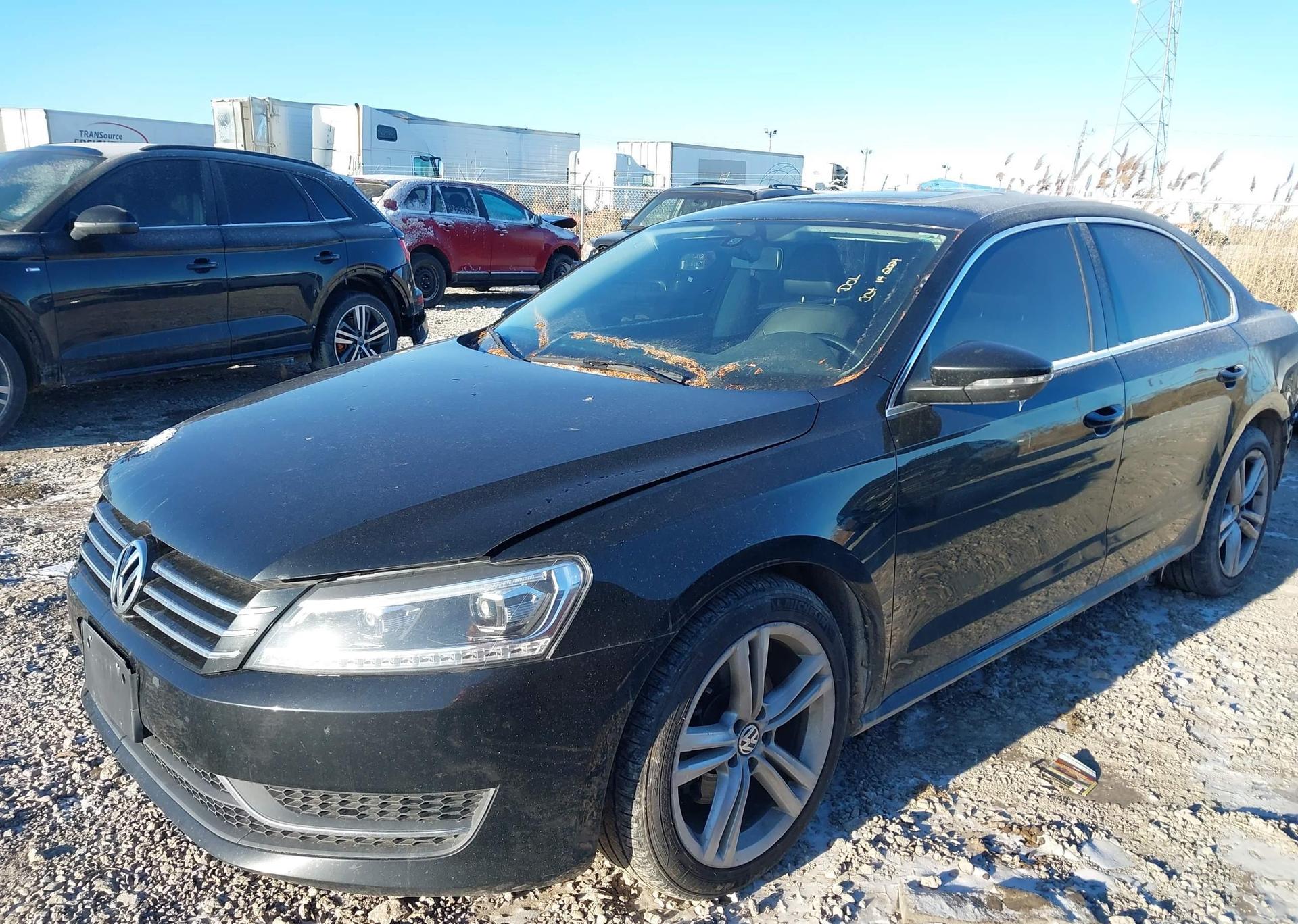 2012 VOLKSWAGEN PASSAT