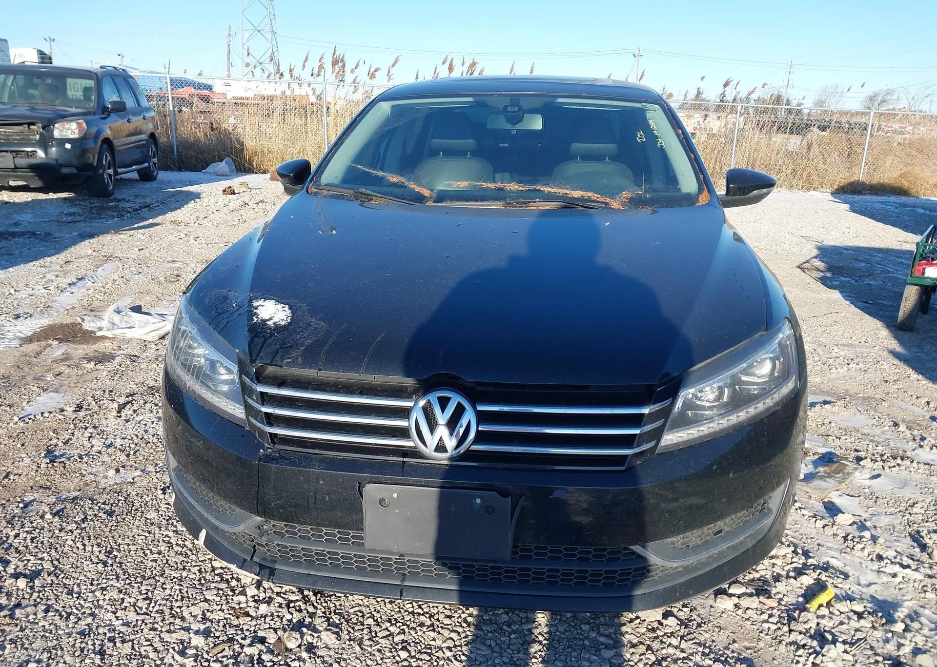 2012 VOLKSWAGEN PASSAT