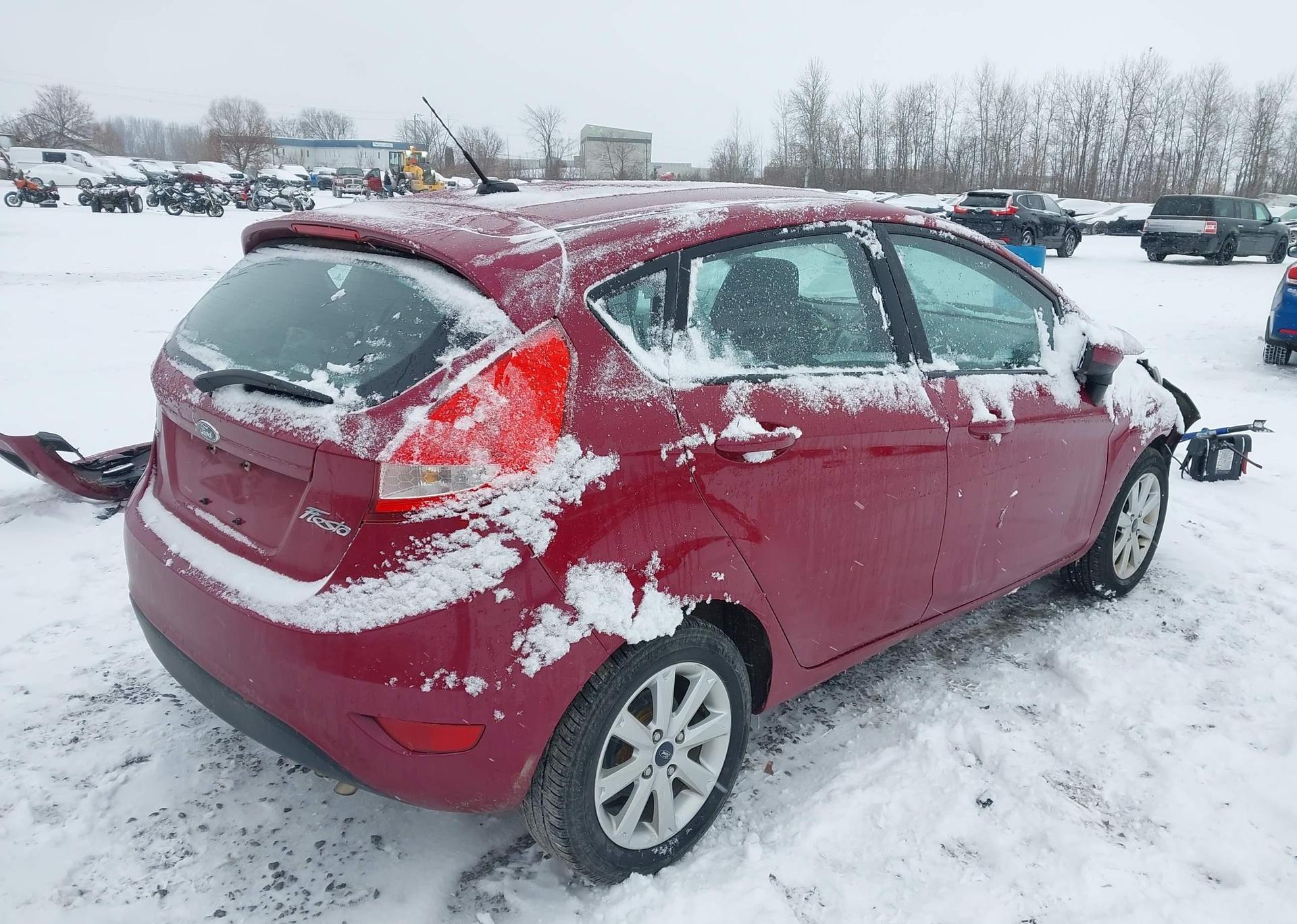 2011 FORD FIESTA SE
