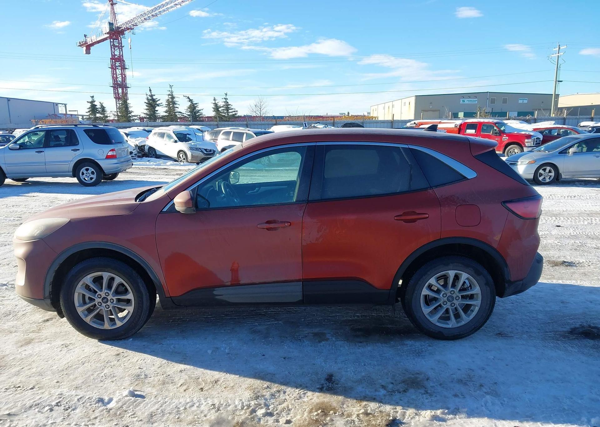 2020 FORD ESCAPE SE