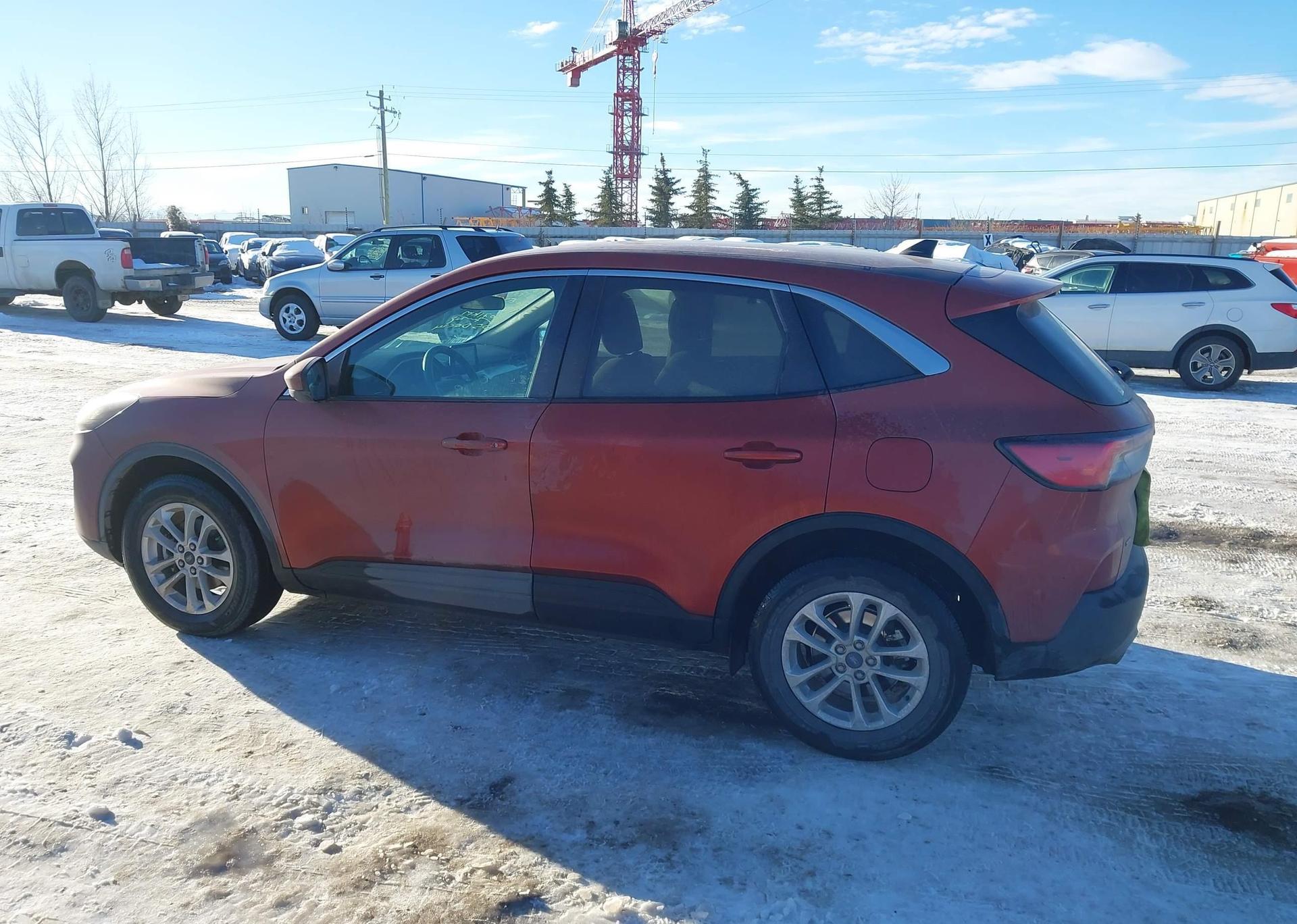 2020 FORD ESCAPE SE