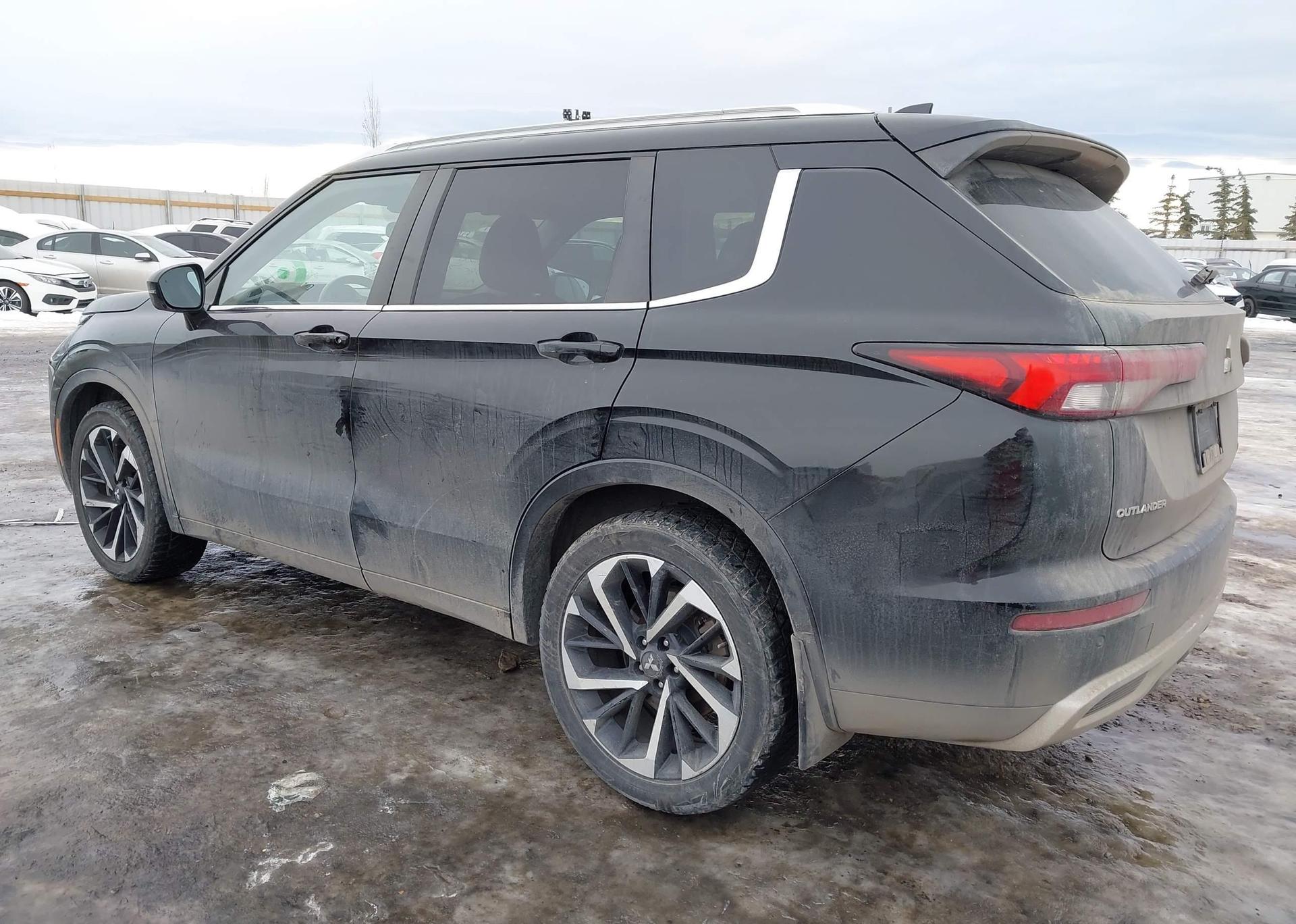 2022 MITSUBISHI outlander