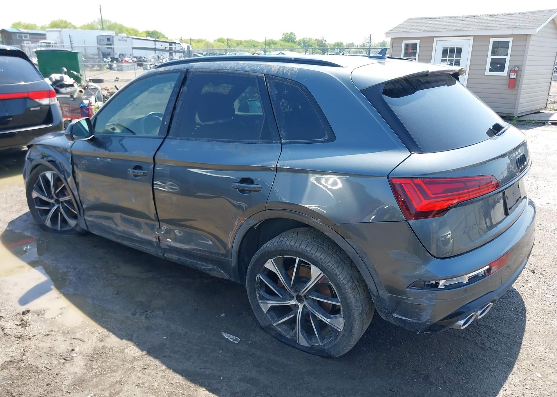2022 AUDI SQ5