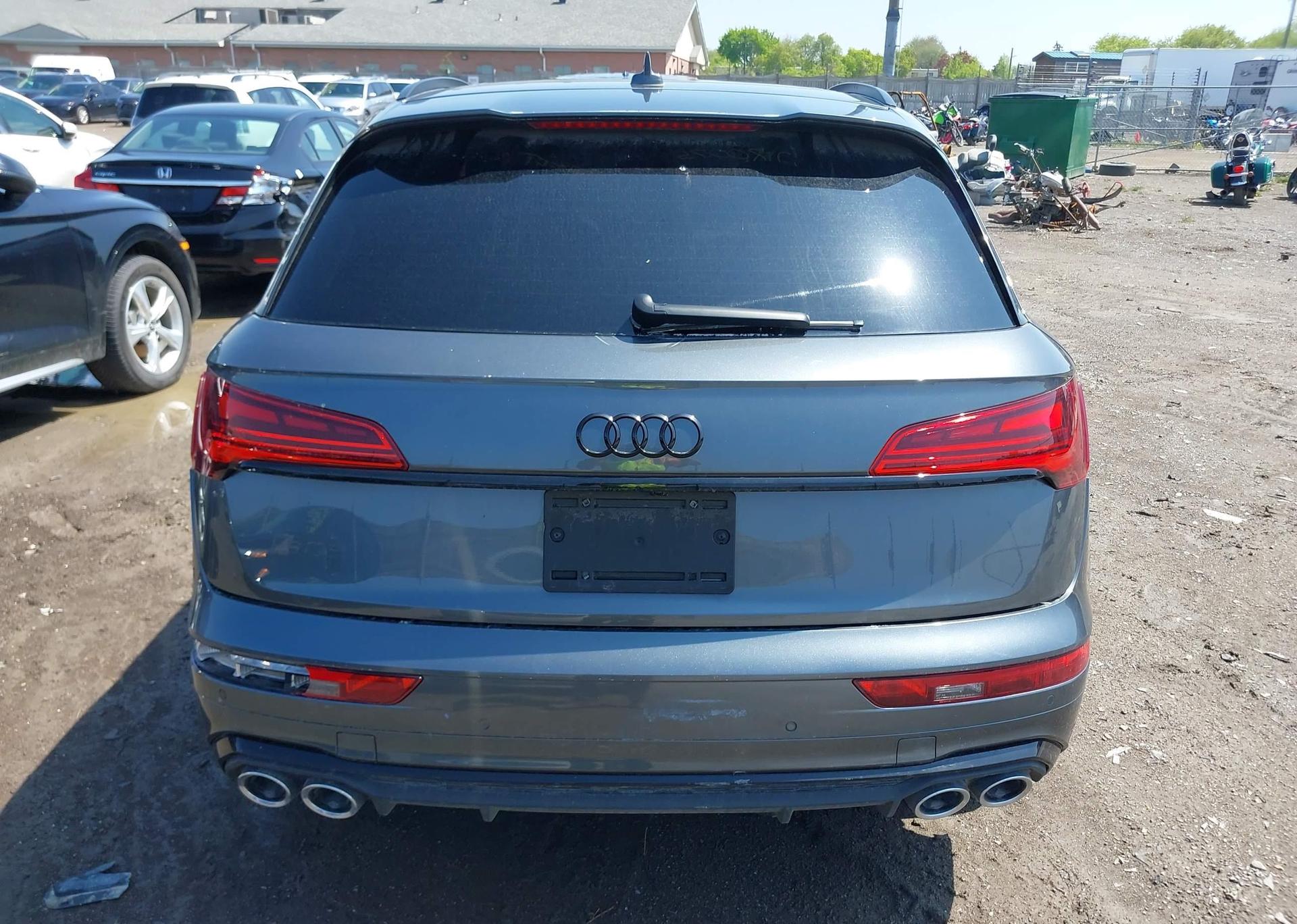 2022 AUDI SQ5
