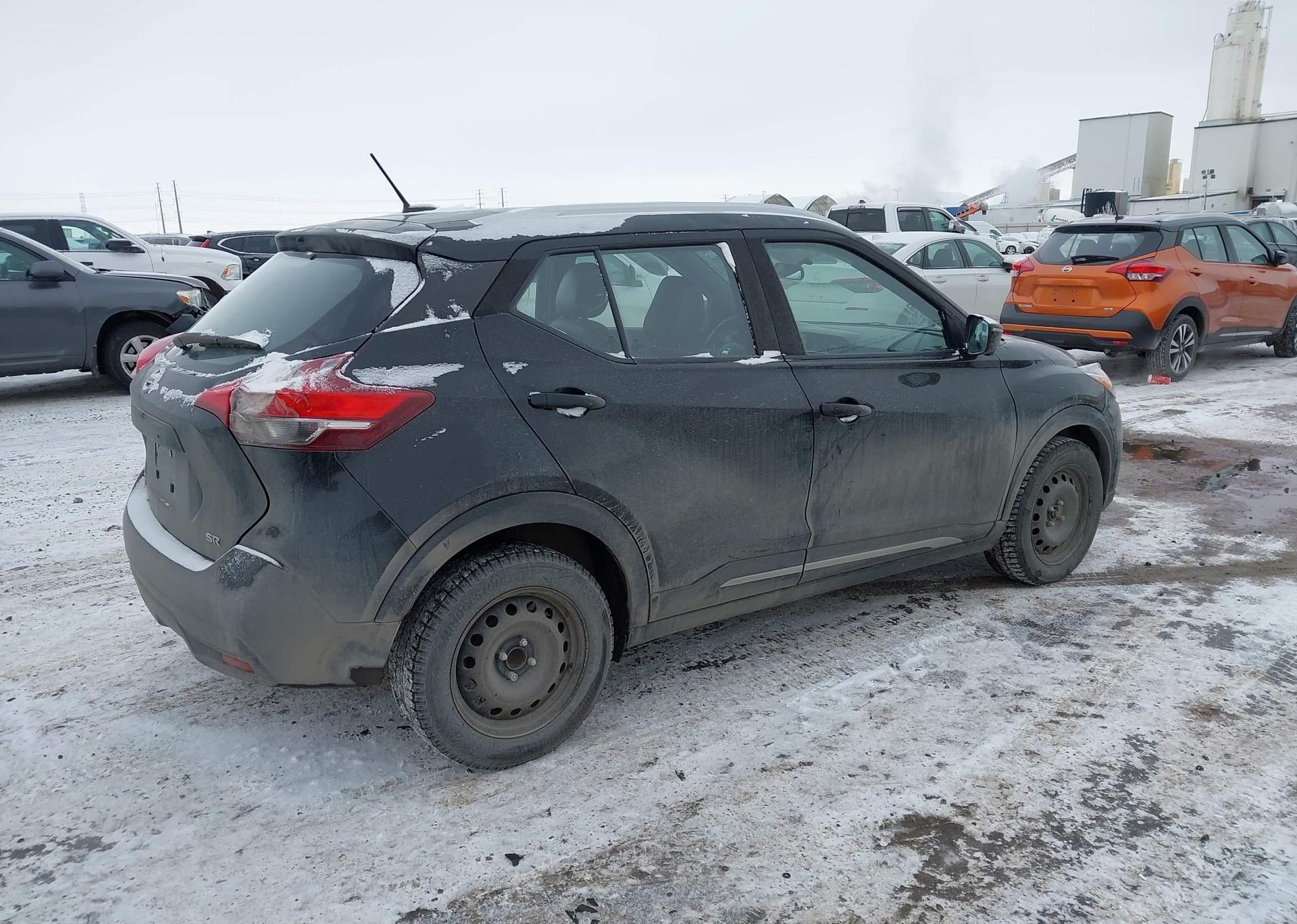 2019 NISSAN KICKS
