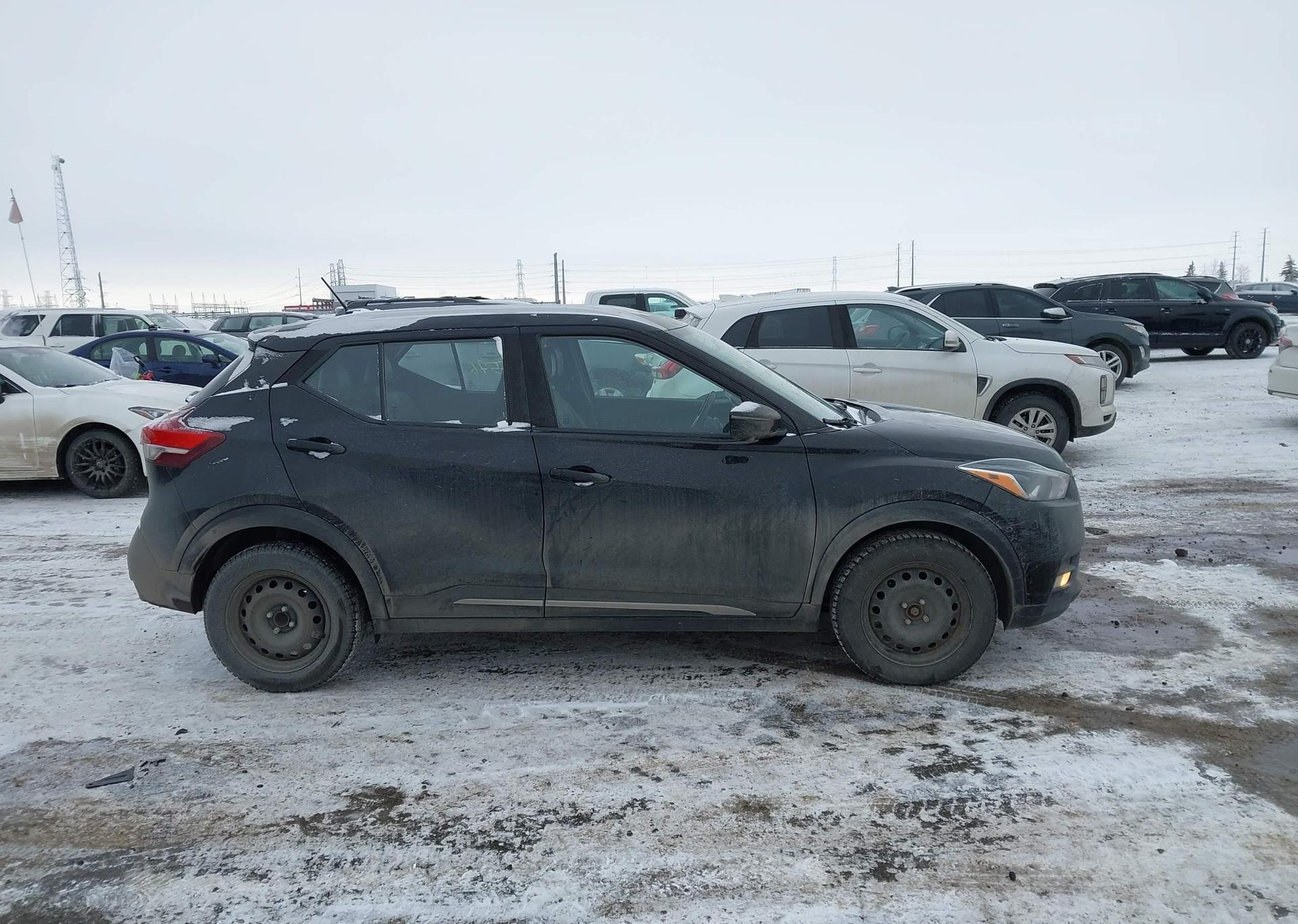 2019 NISSAN KICKS