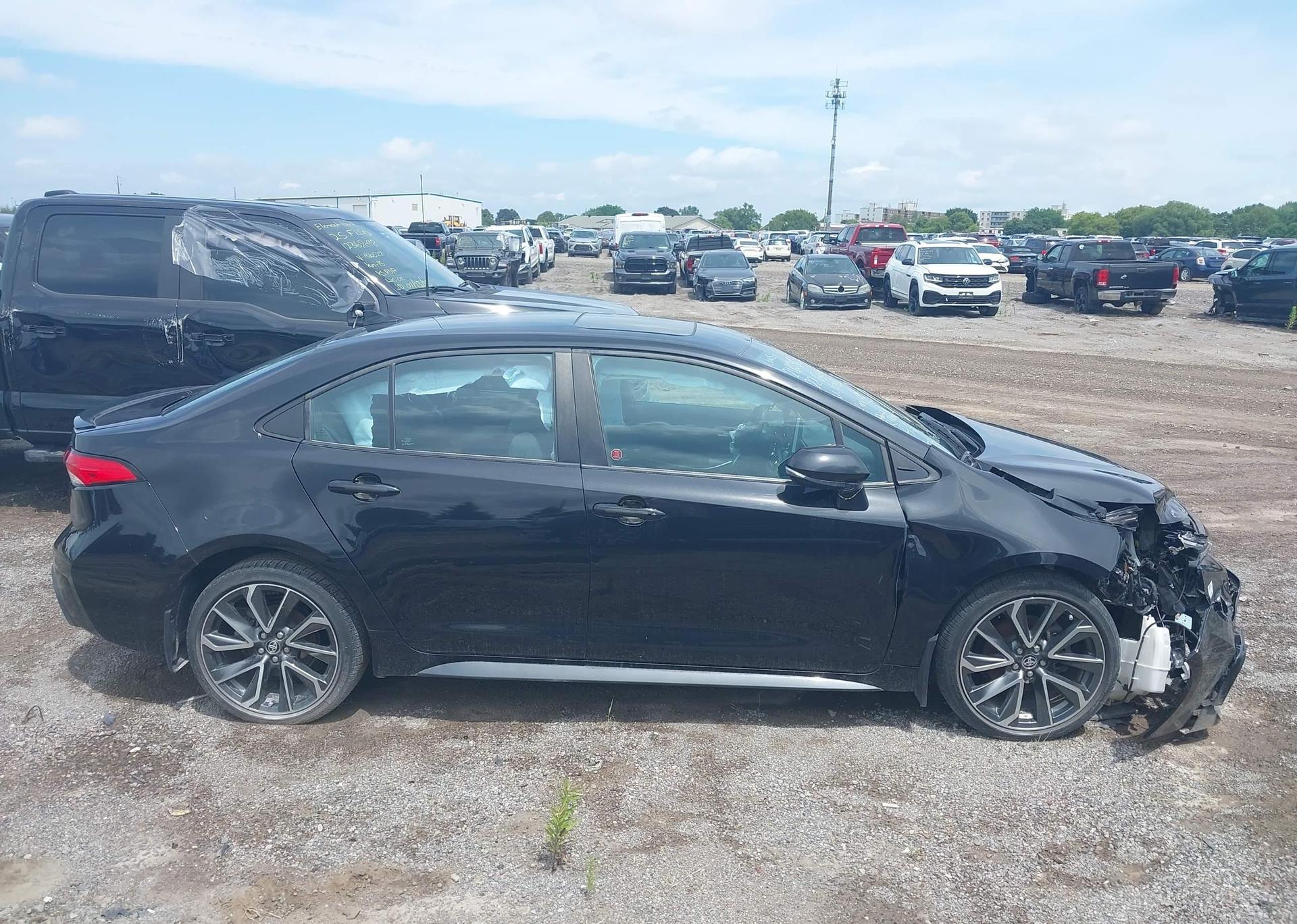 2022 TOYOTA COROLLA SE
