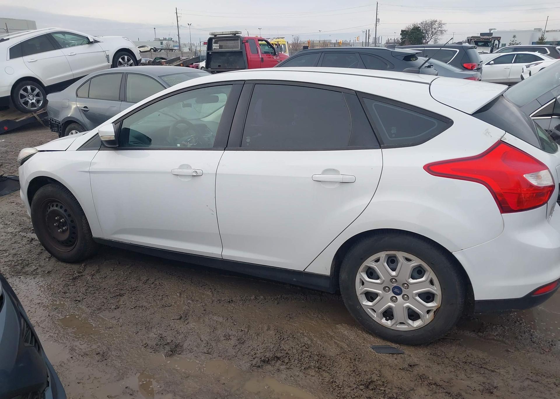 2013 FORD FOCUS SE