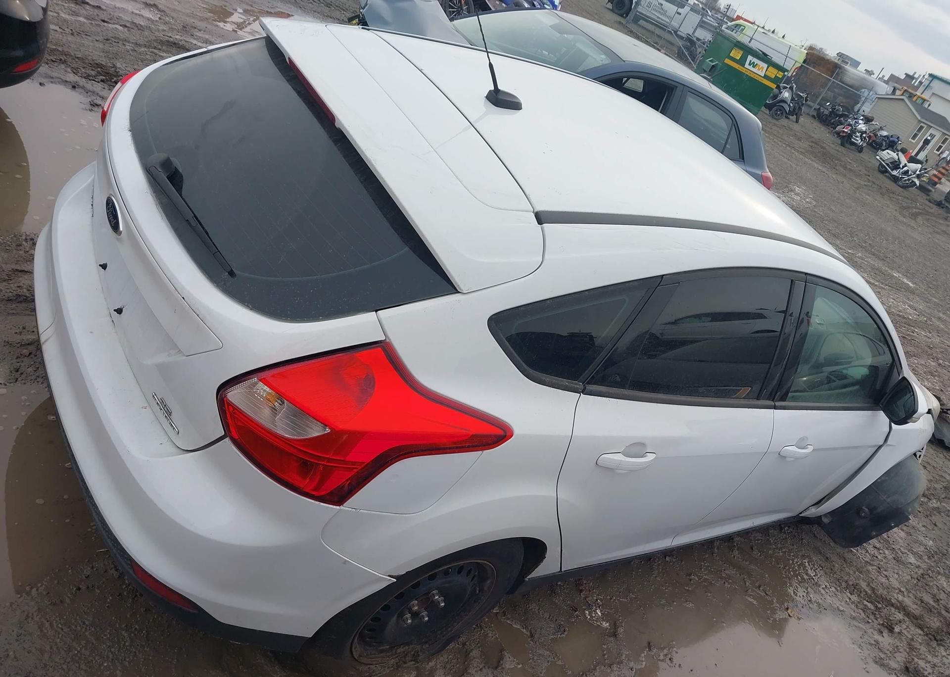 2013 FORD FOCUS SE