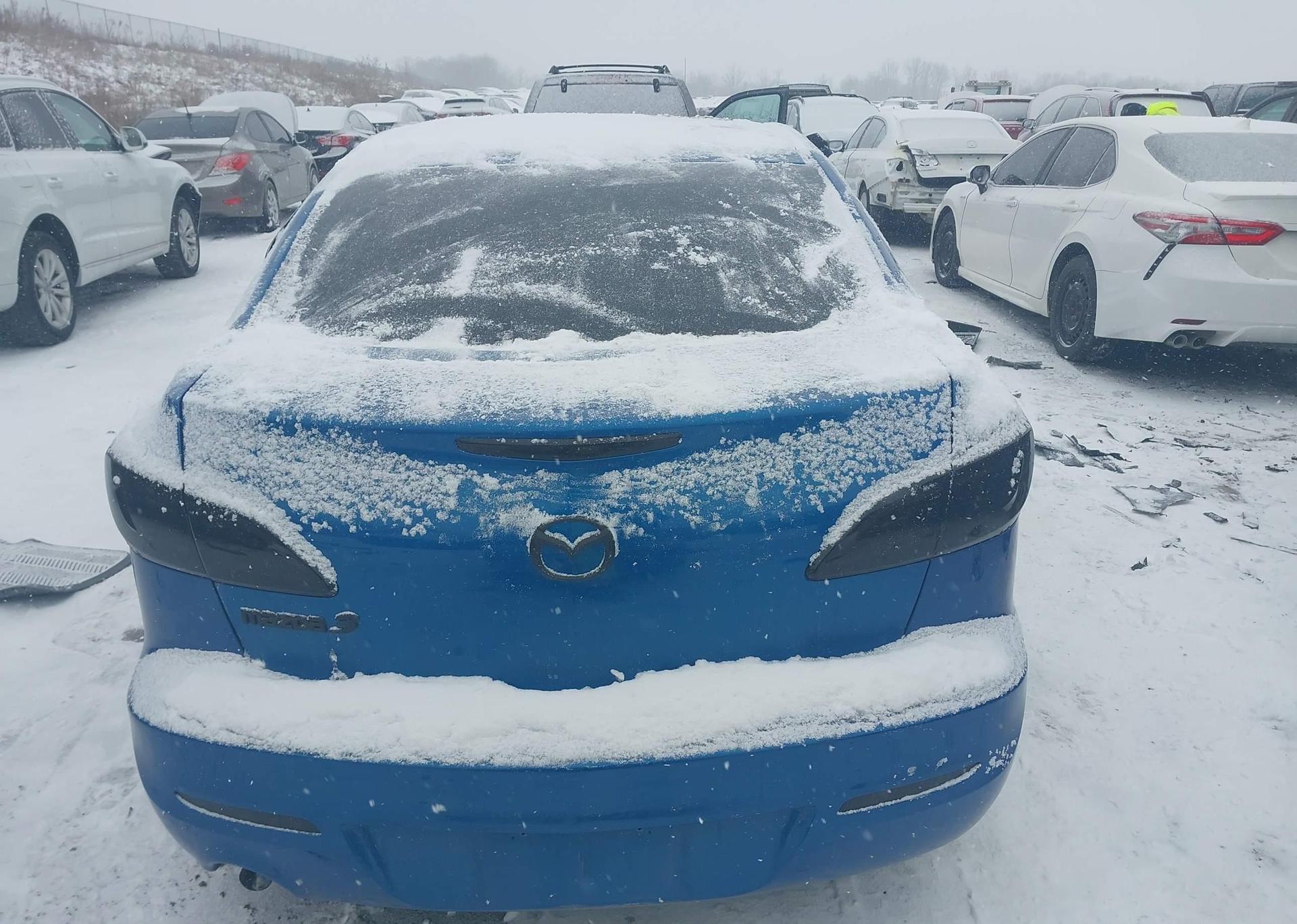 2013 MAZDA MAZDA3