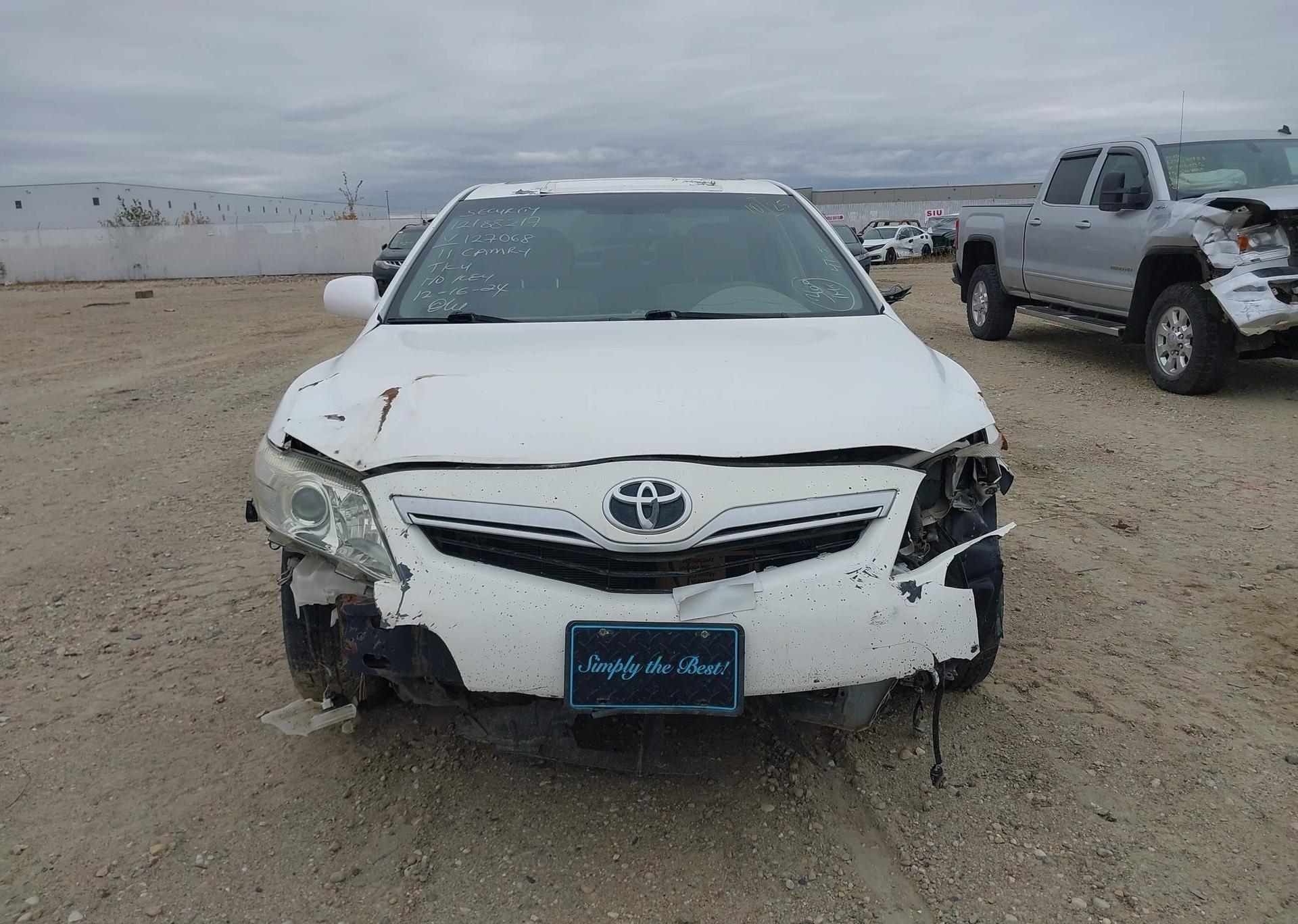 2011 TOYOTA CAMRY HYBRID