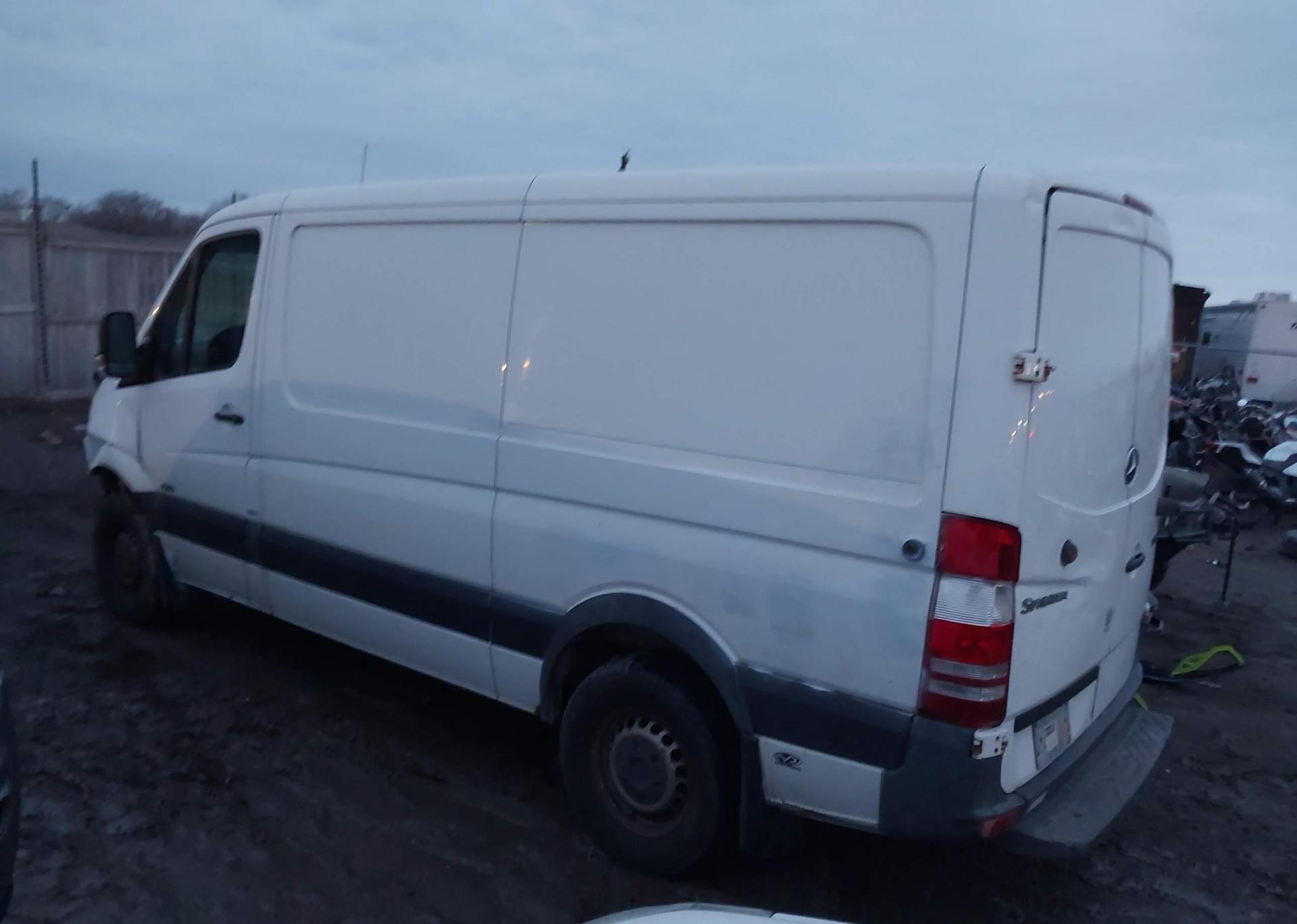 2011 MERCEDES-BENZ SPRINTER S