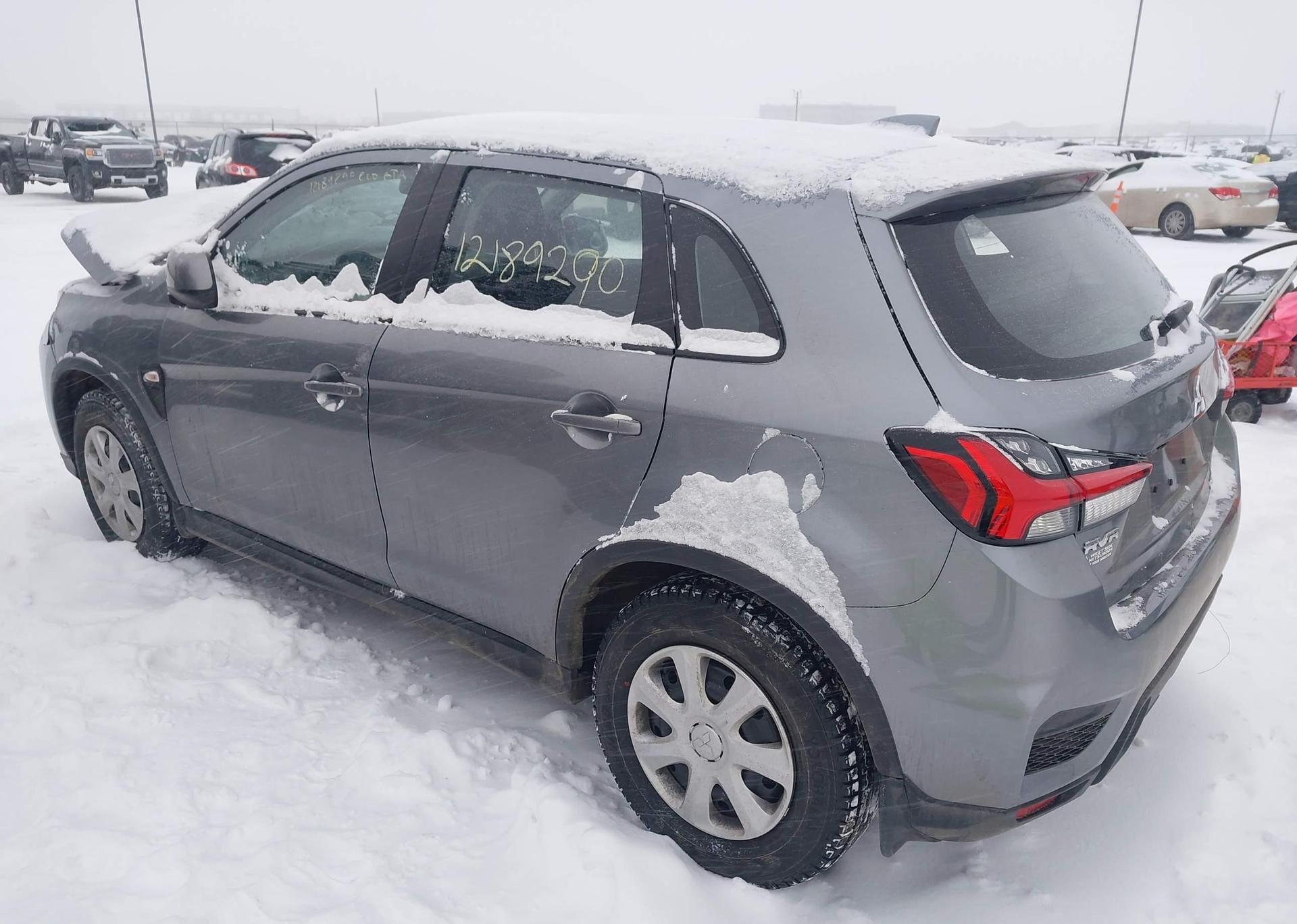 2024 MITSUBISHI RVR ES