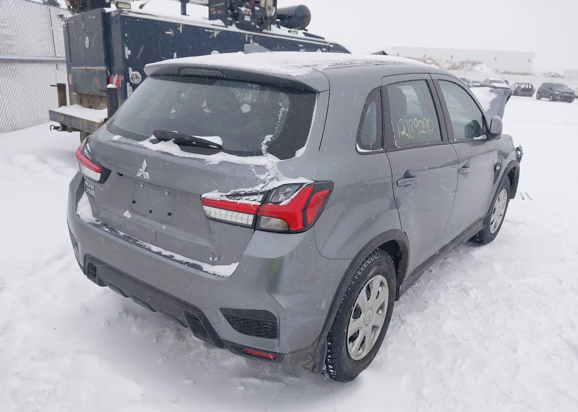 2024 MITSUBISHI RVR ES