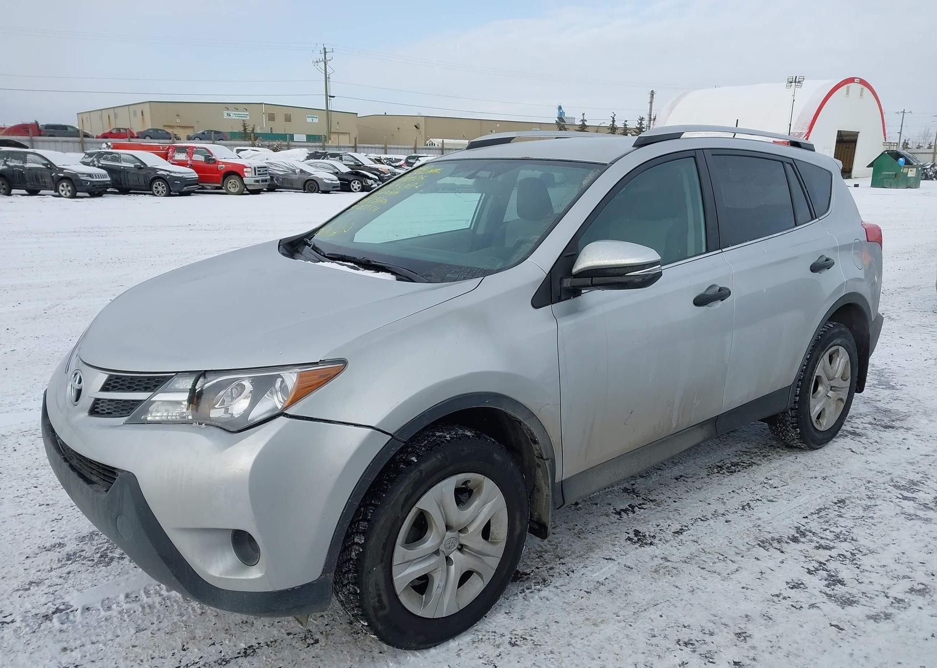 2013 TOYOTA RAV4 LE