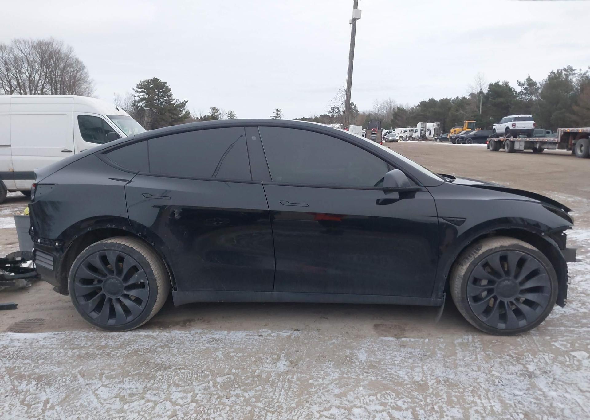 2022 TESLA MODEL Y